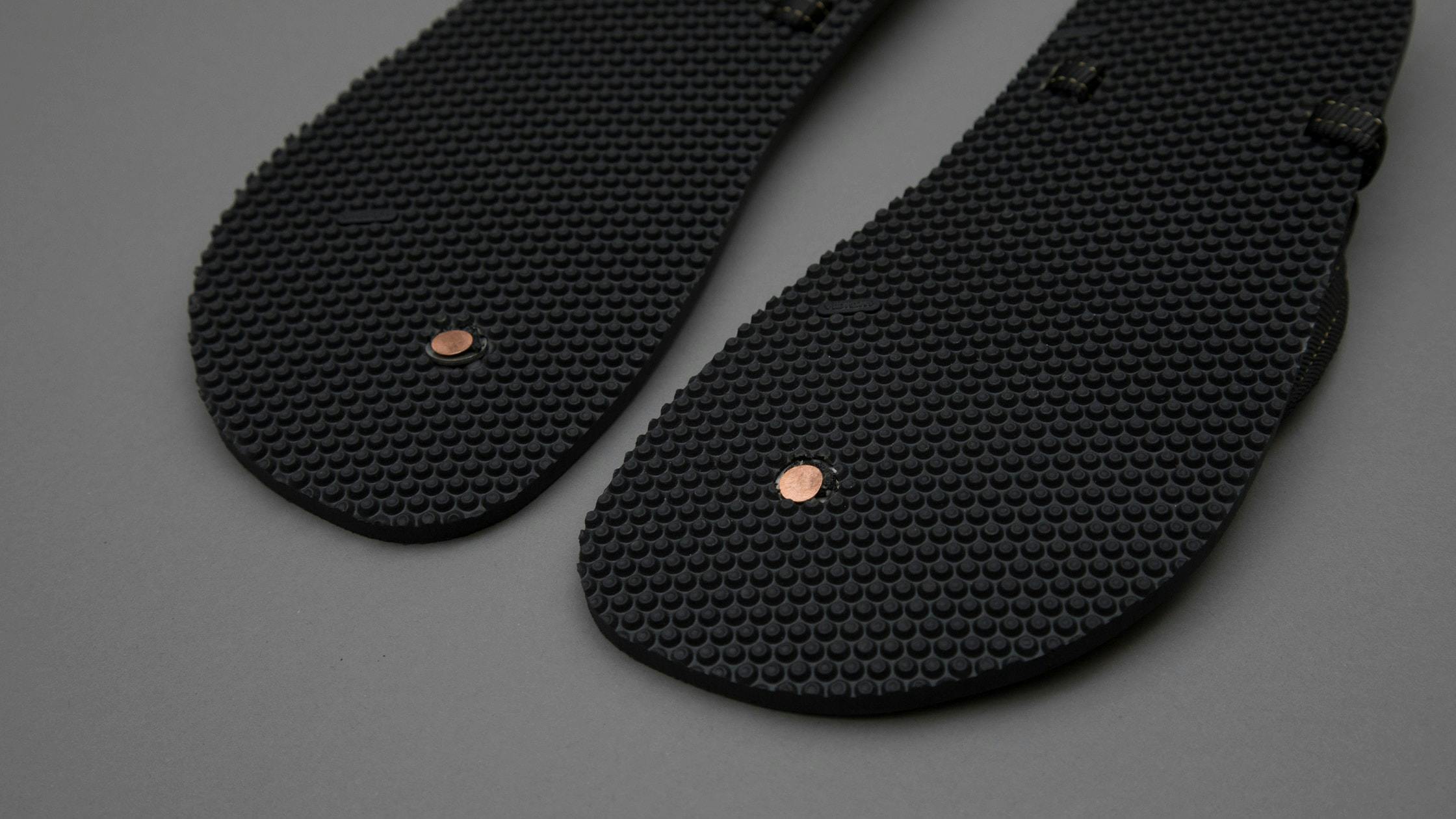 earth runners elemental sandals