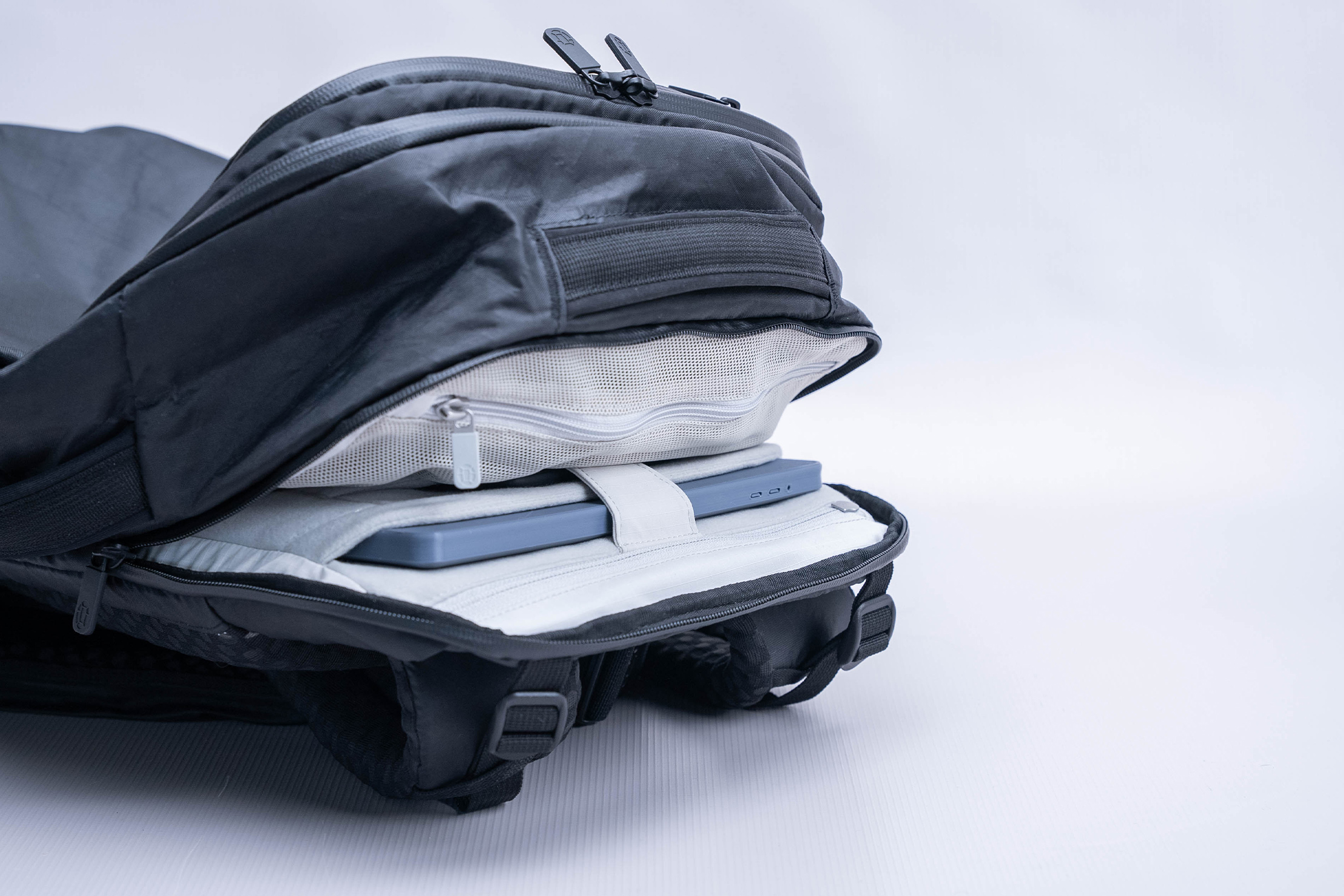 Tortuga Travel Backpack Pro 30L Laptop 2