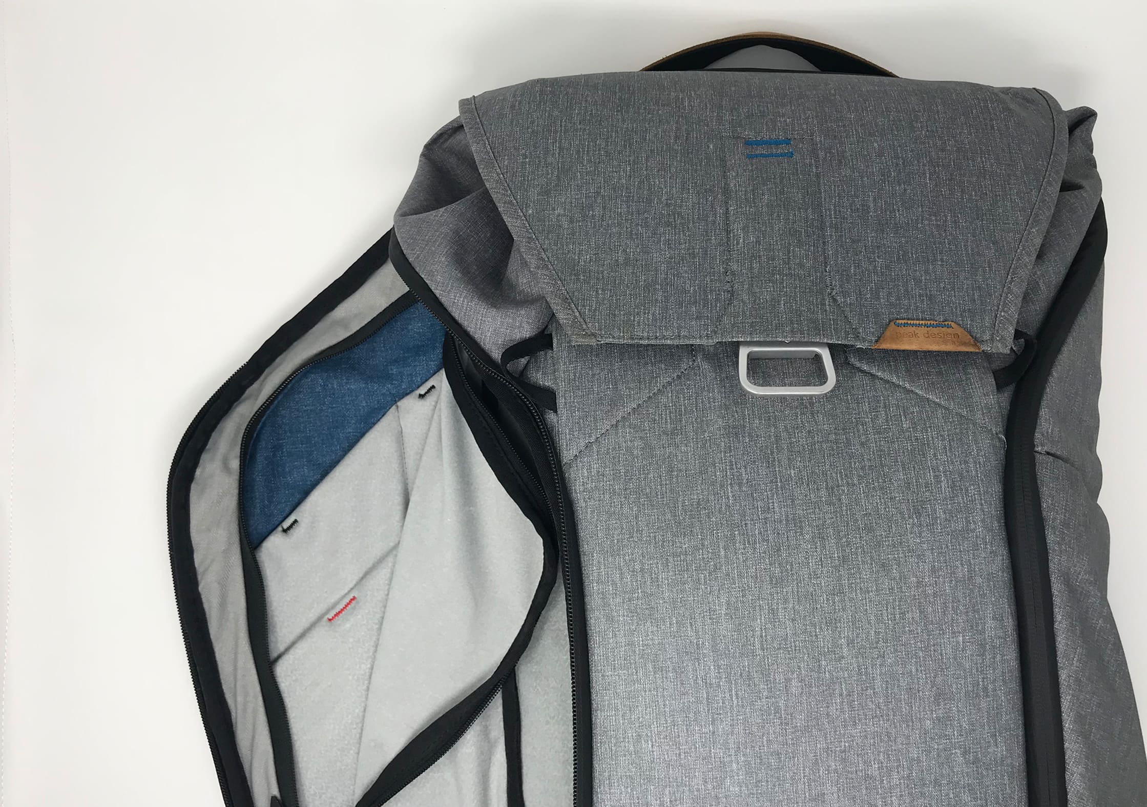 Peak Design Everyday Backpack internal pockets/