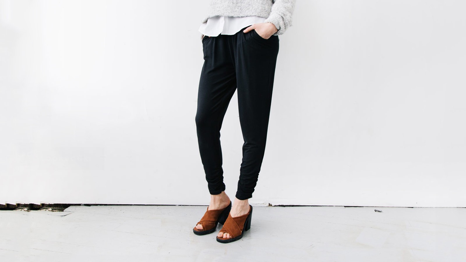 encircled dressy sweatpants