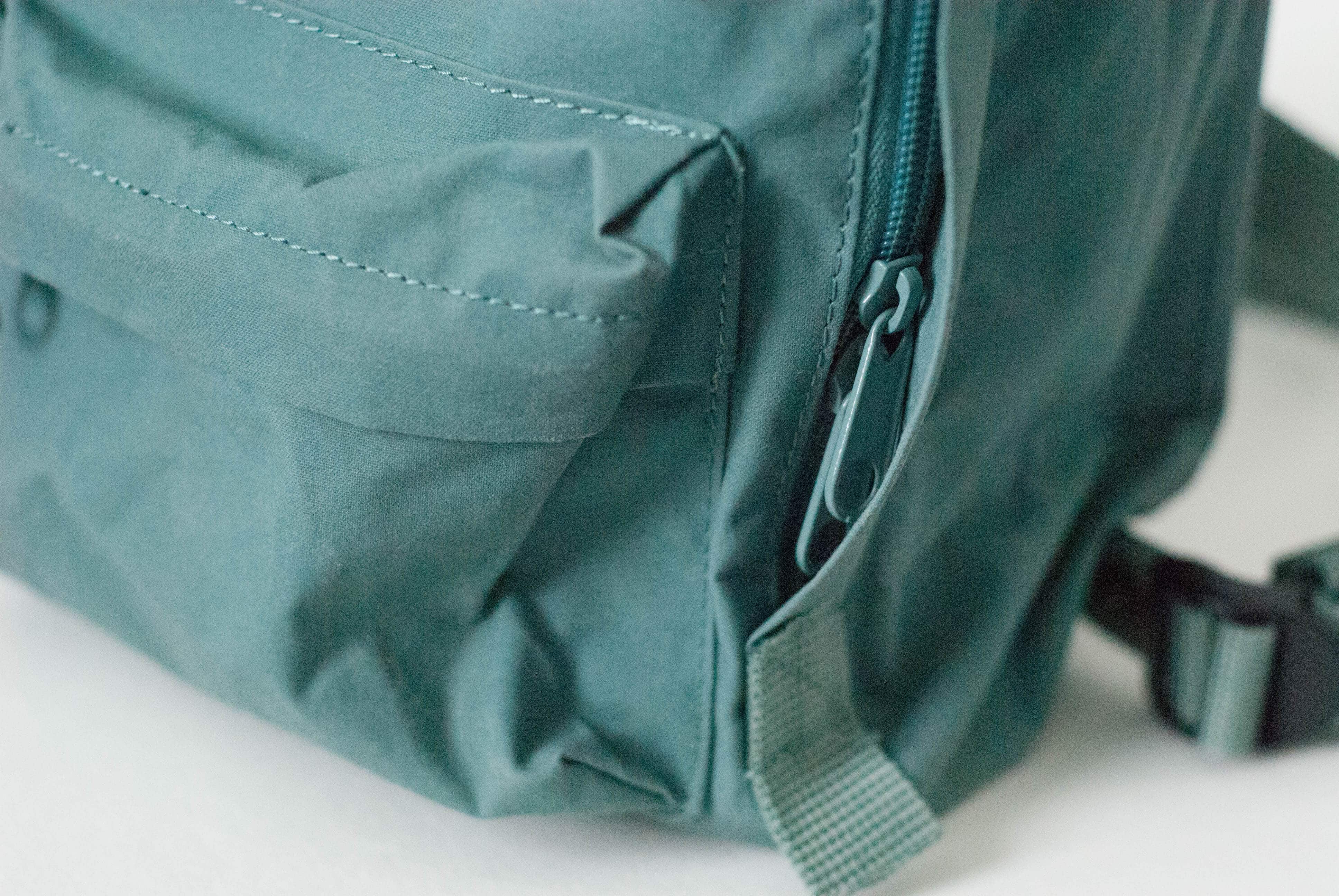 Fjallraven Kanken Mini Zipper and Front Pocket Detail