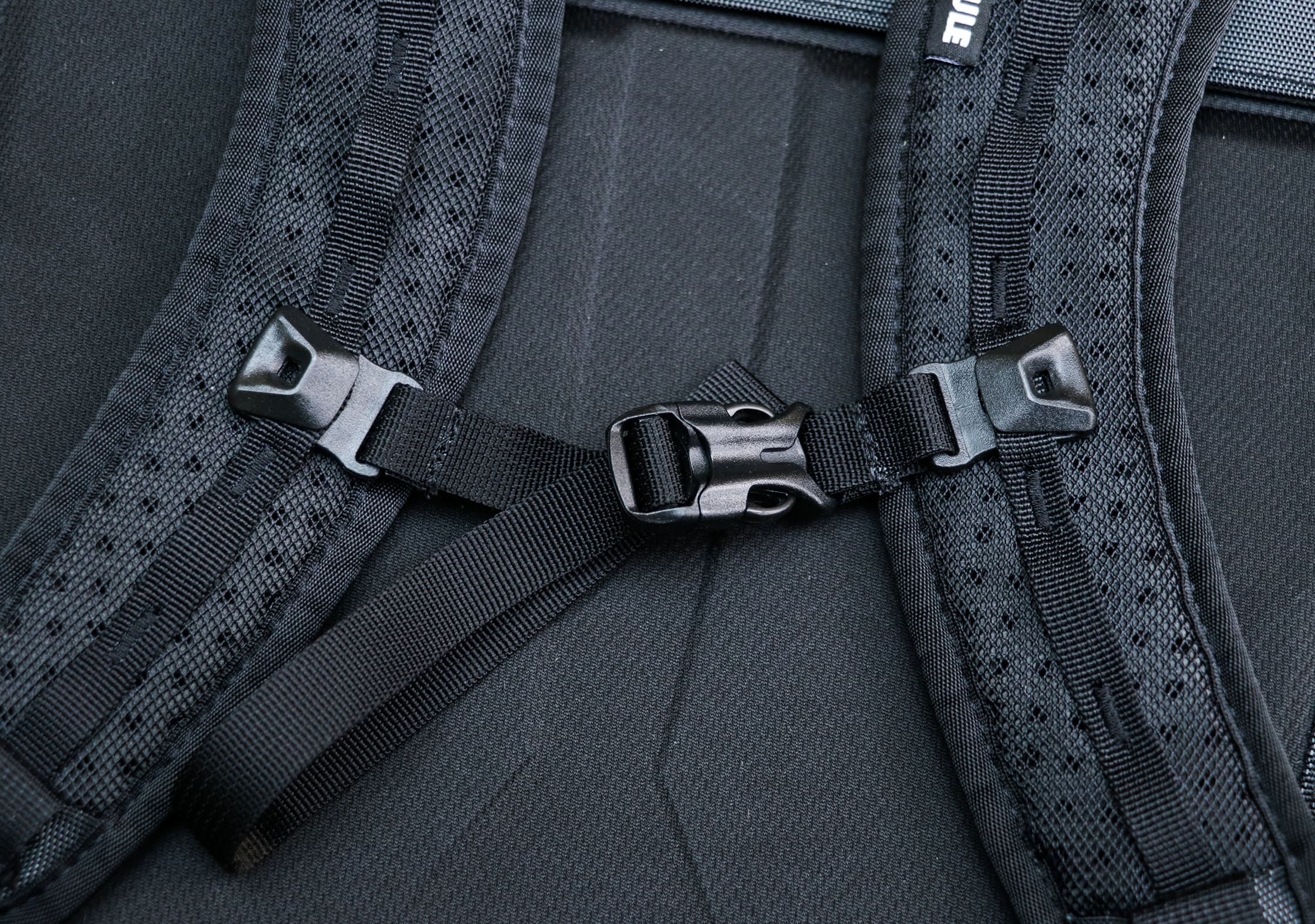 Thule Subterra sternum strap help r backpacks