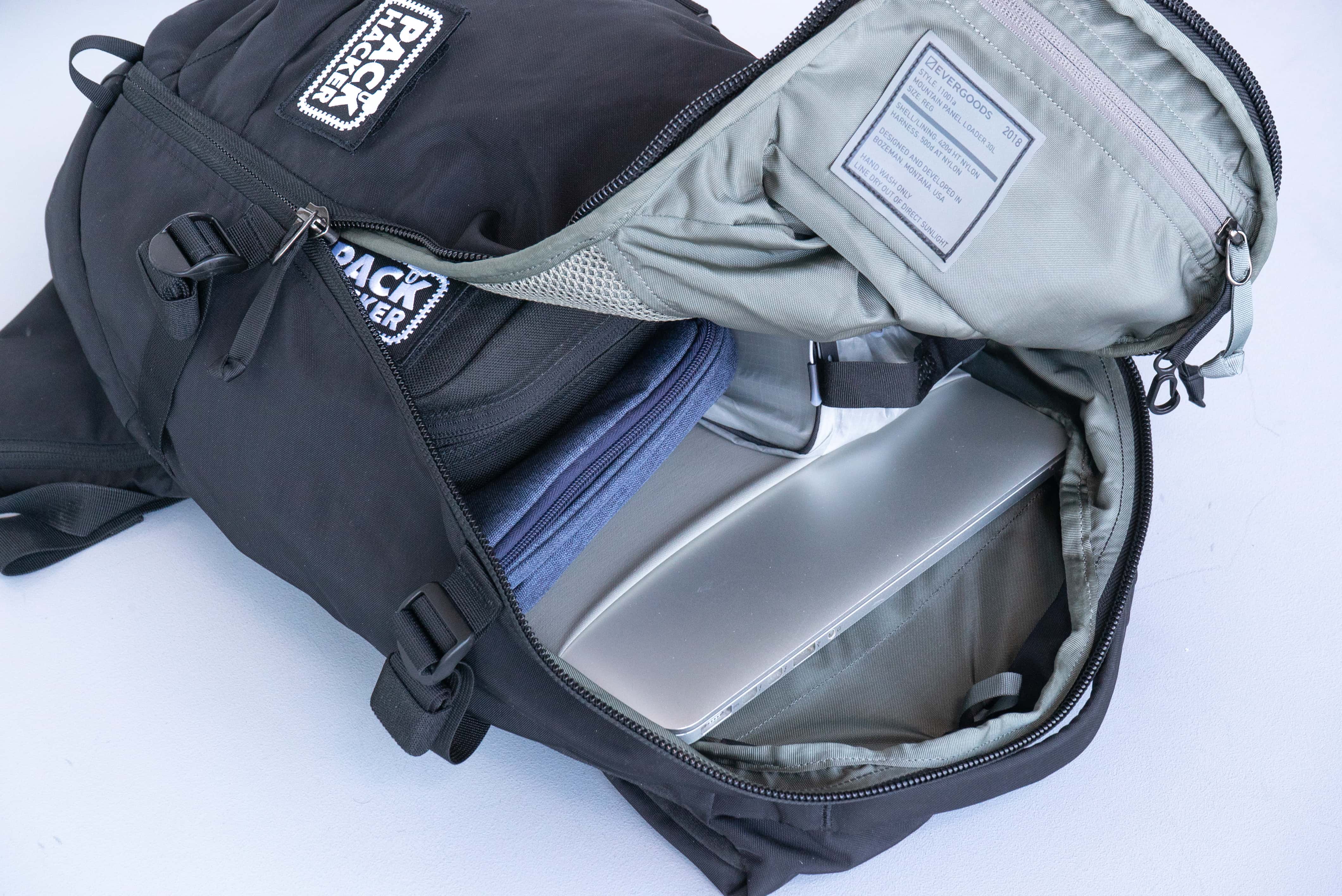 EVERGOODS MPL30 Laptop Compartment/Bladder Sleeve