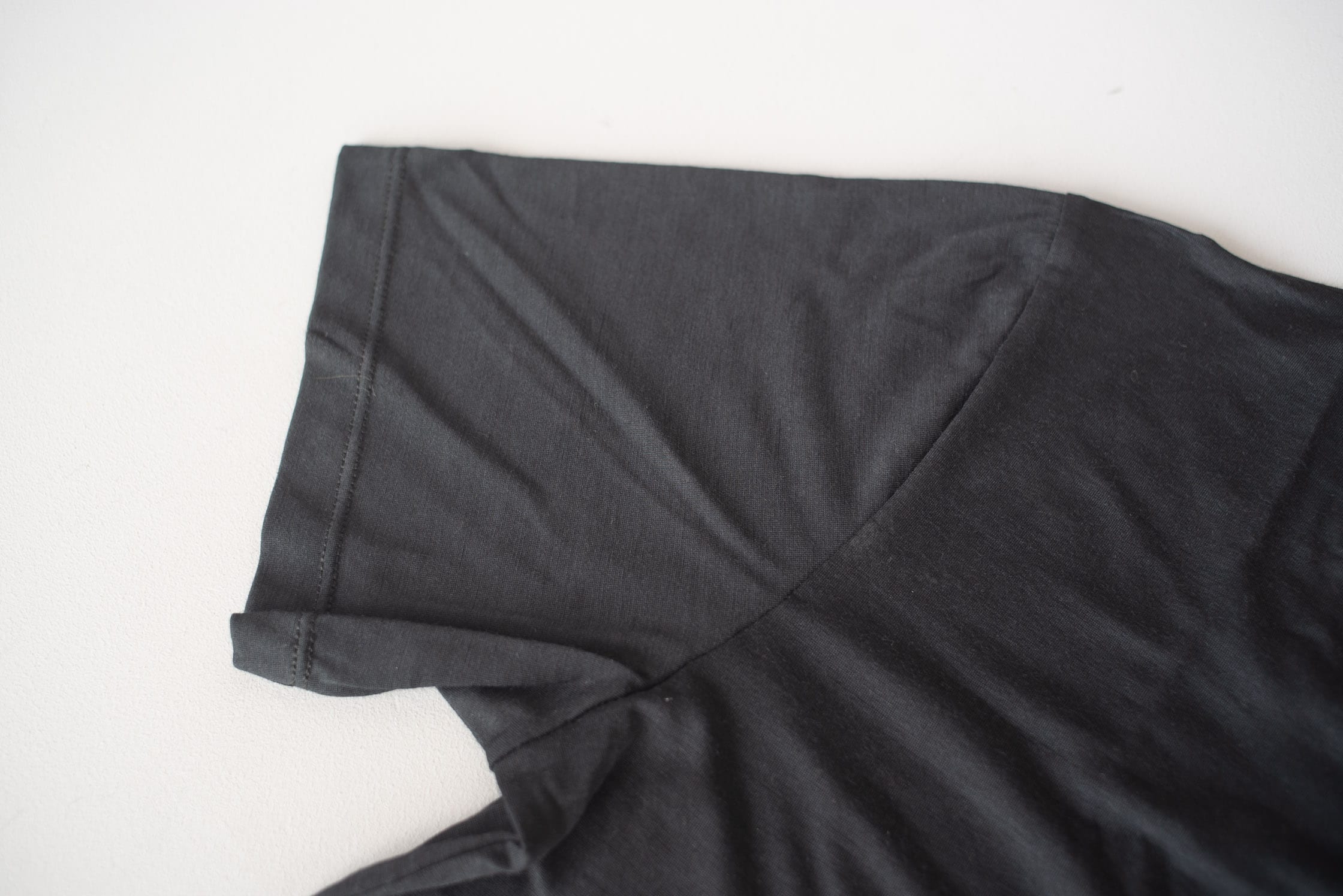 Outlier Runweight Merino Black T-shirt Sleeve