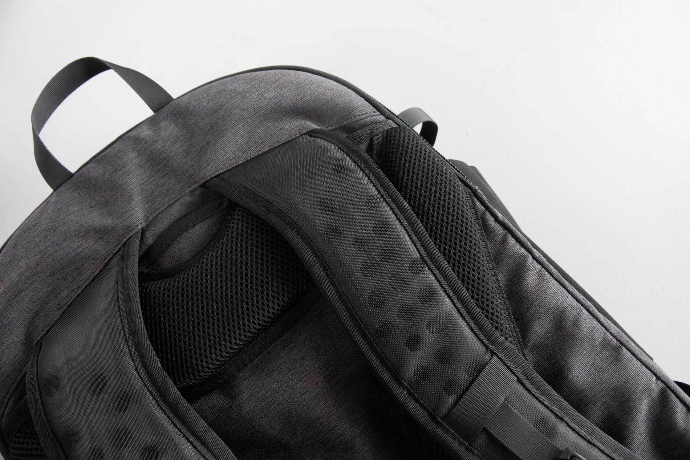 Tortuga Setout Shoulder Strap Detail