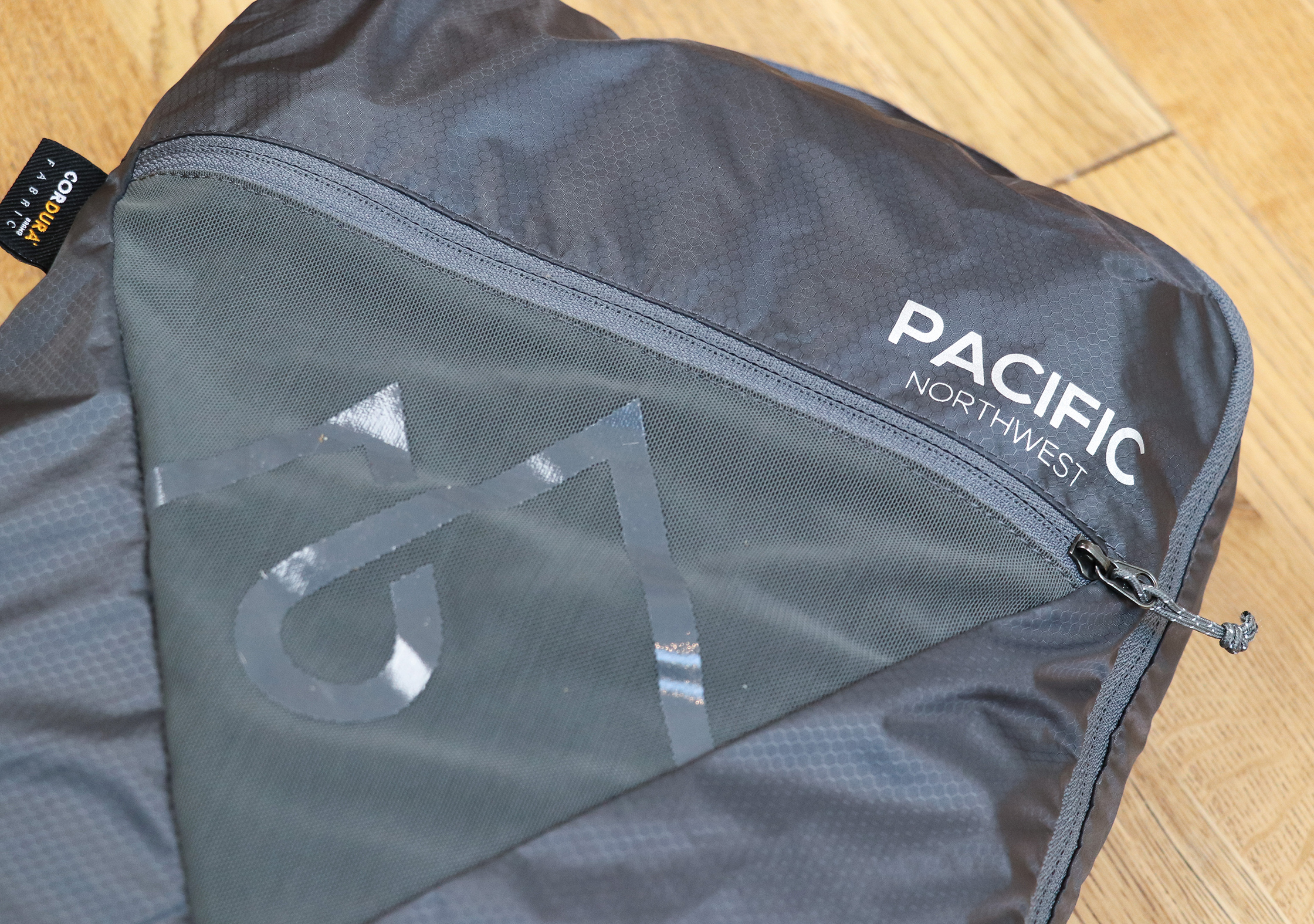 Logos & Branding On The Arkadia Elfin Packing Cubes