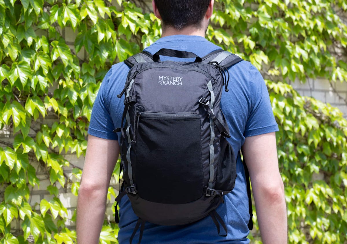 pack hacker daypack