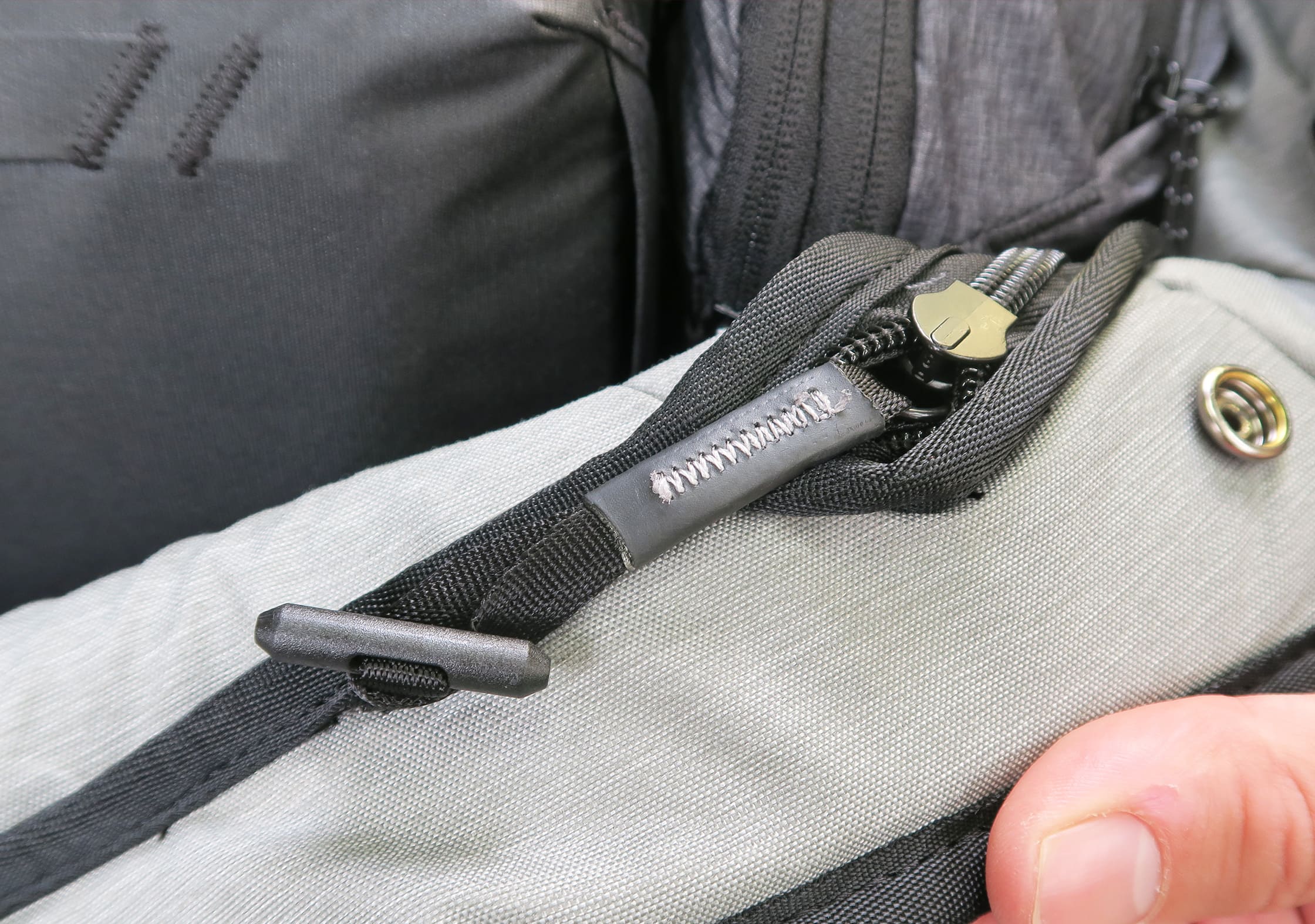 Peak Design Travel Backpack Lockable + Hideable Zips