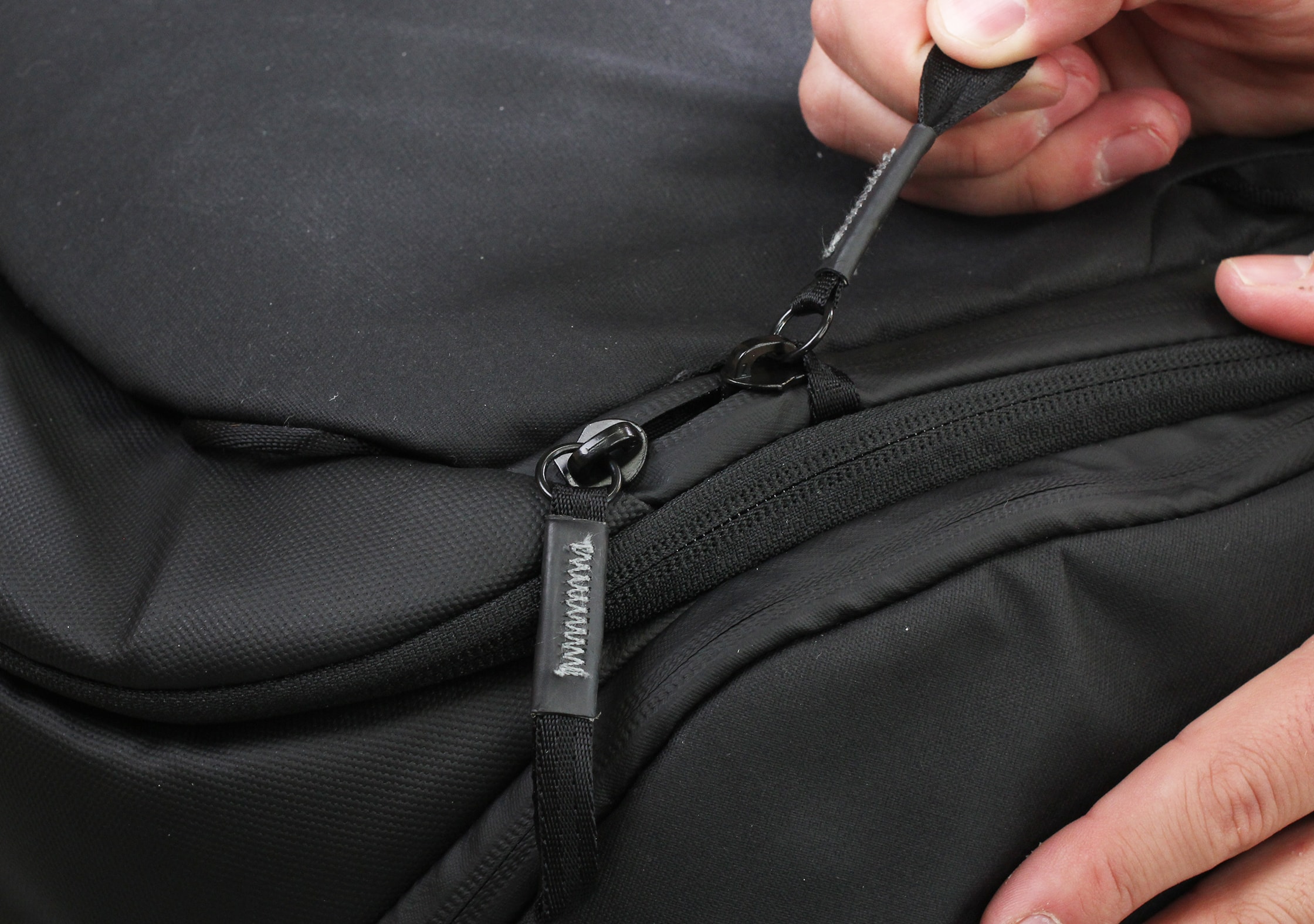 Peak Design Travel Backpack Lockable Zip Tab