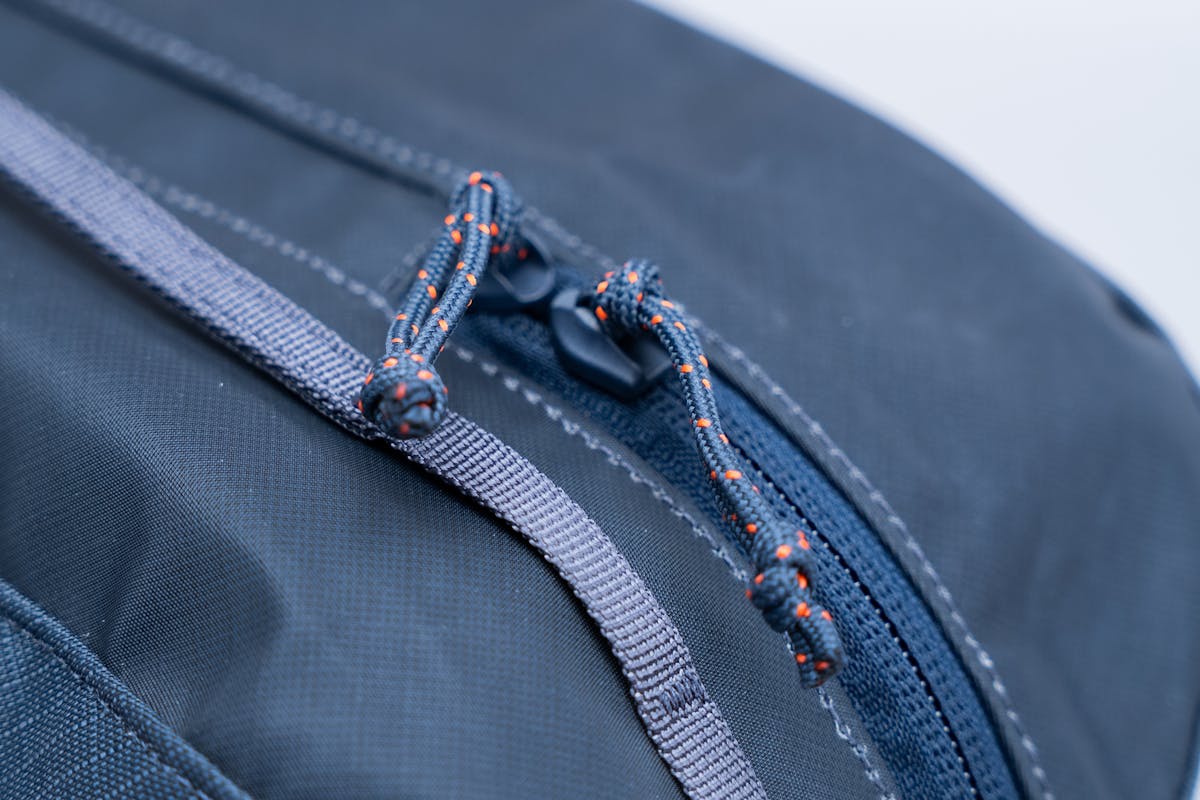 Patagonia Black Hole Cubes (V2) Zipper Pull