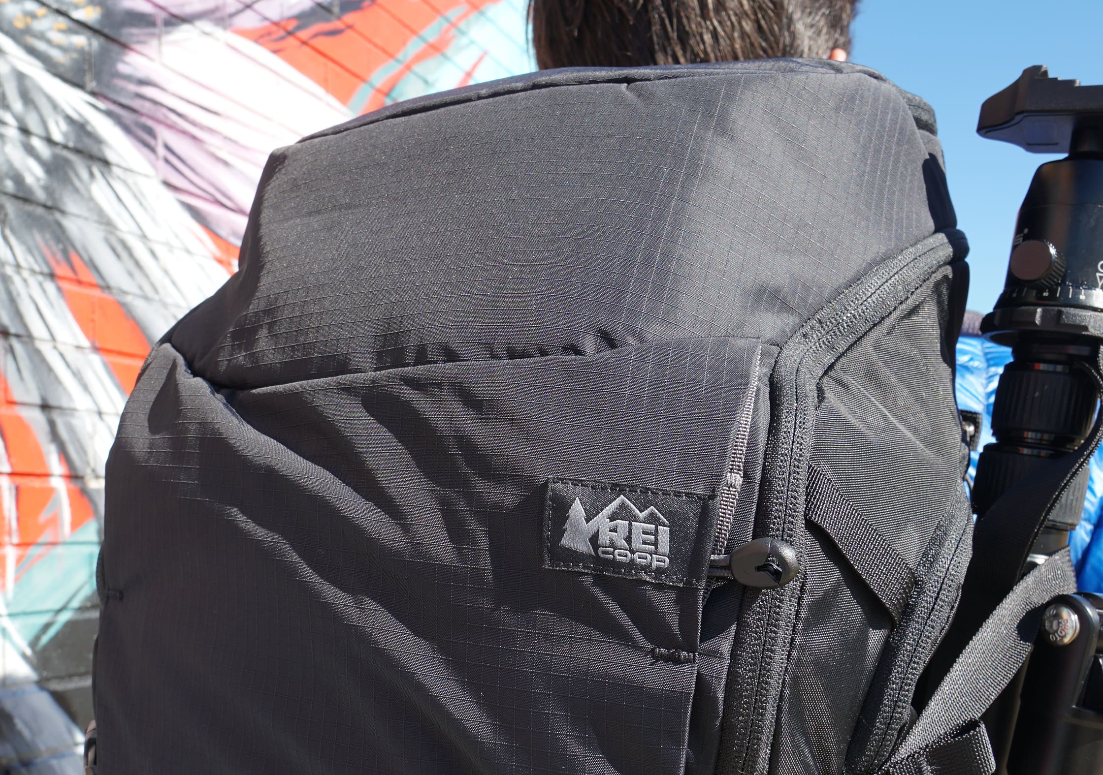 https://cdn.packhacker.com/2018/10/rei-ruckpack-40-fabric.jpg