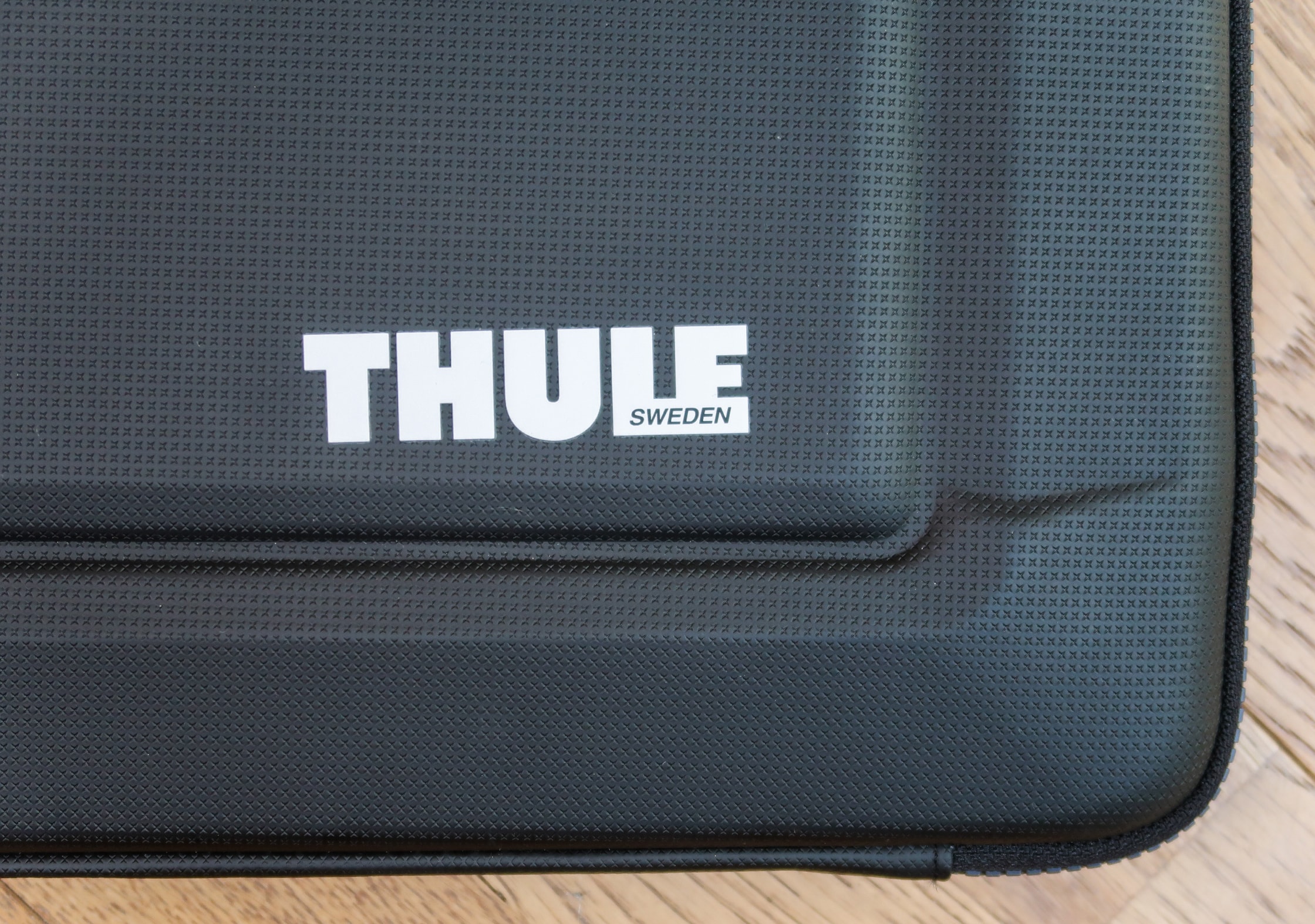 Wonky Thule Logo On The Gauntlet 3.0 Laptop Sleeve