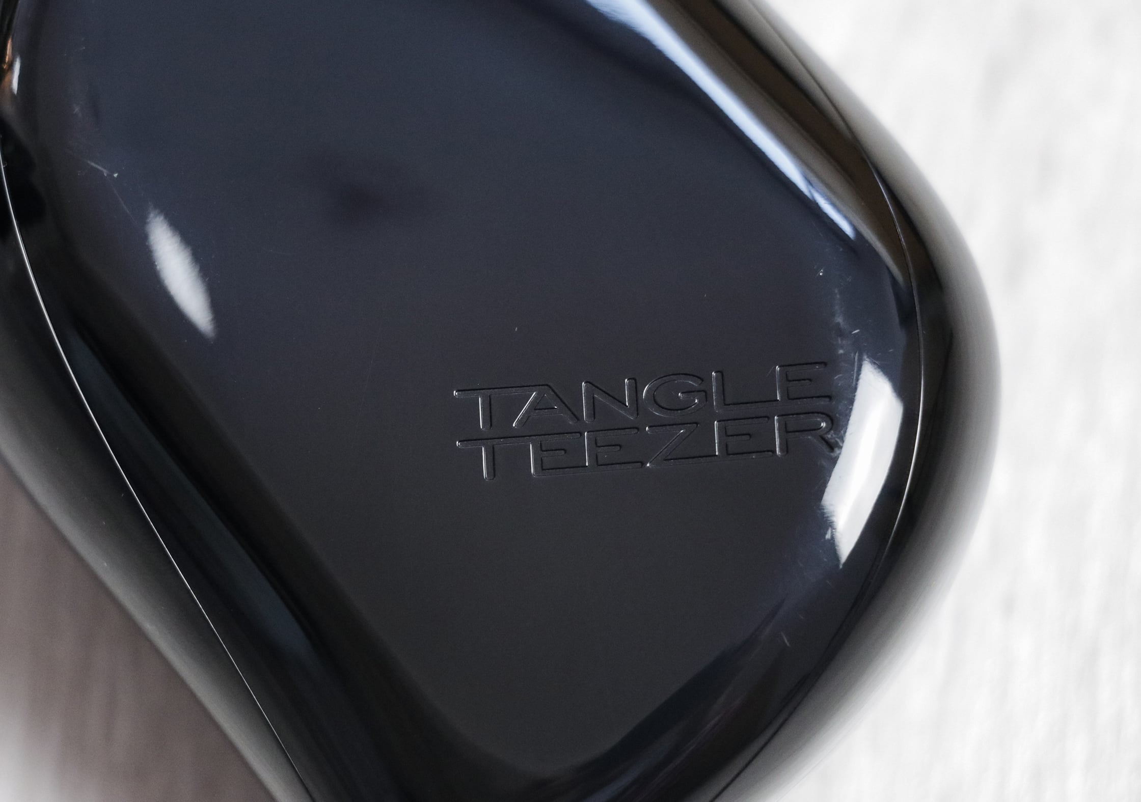 Tangle Teezer Compact Styler Branding
