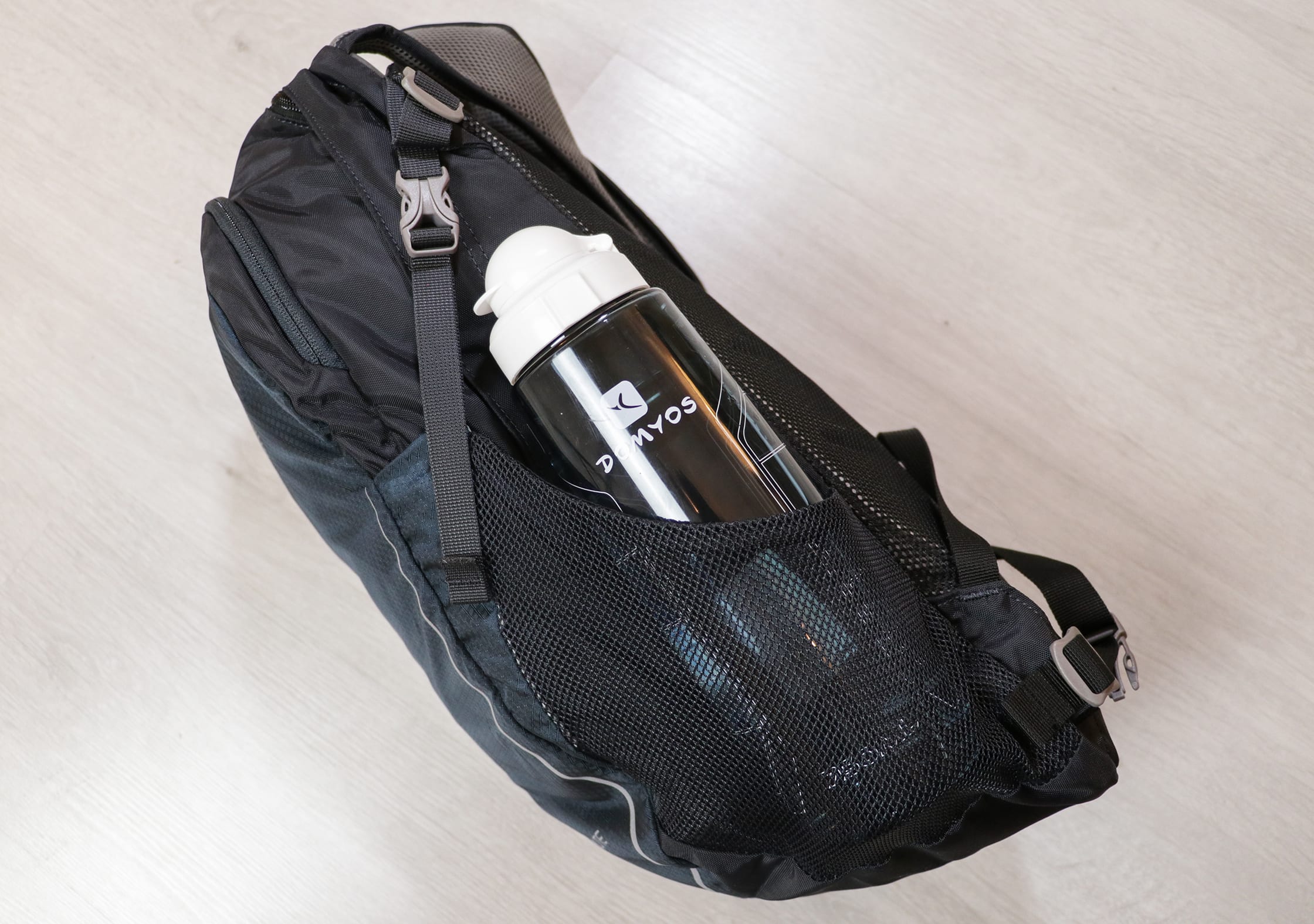 Water Bottle Pocket & Compression Strap On The Osprey Daylite