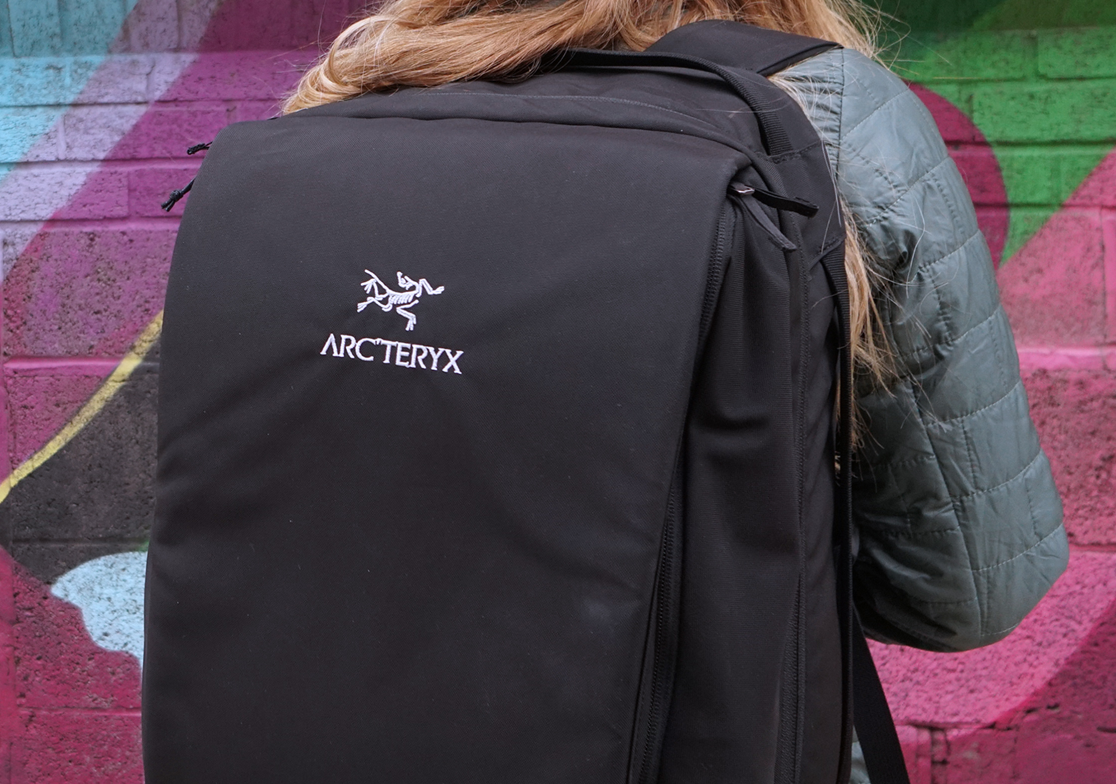 Arc'teryx Blade 28 Backpack Logo