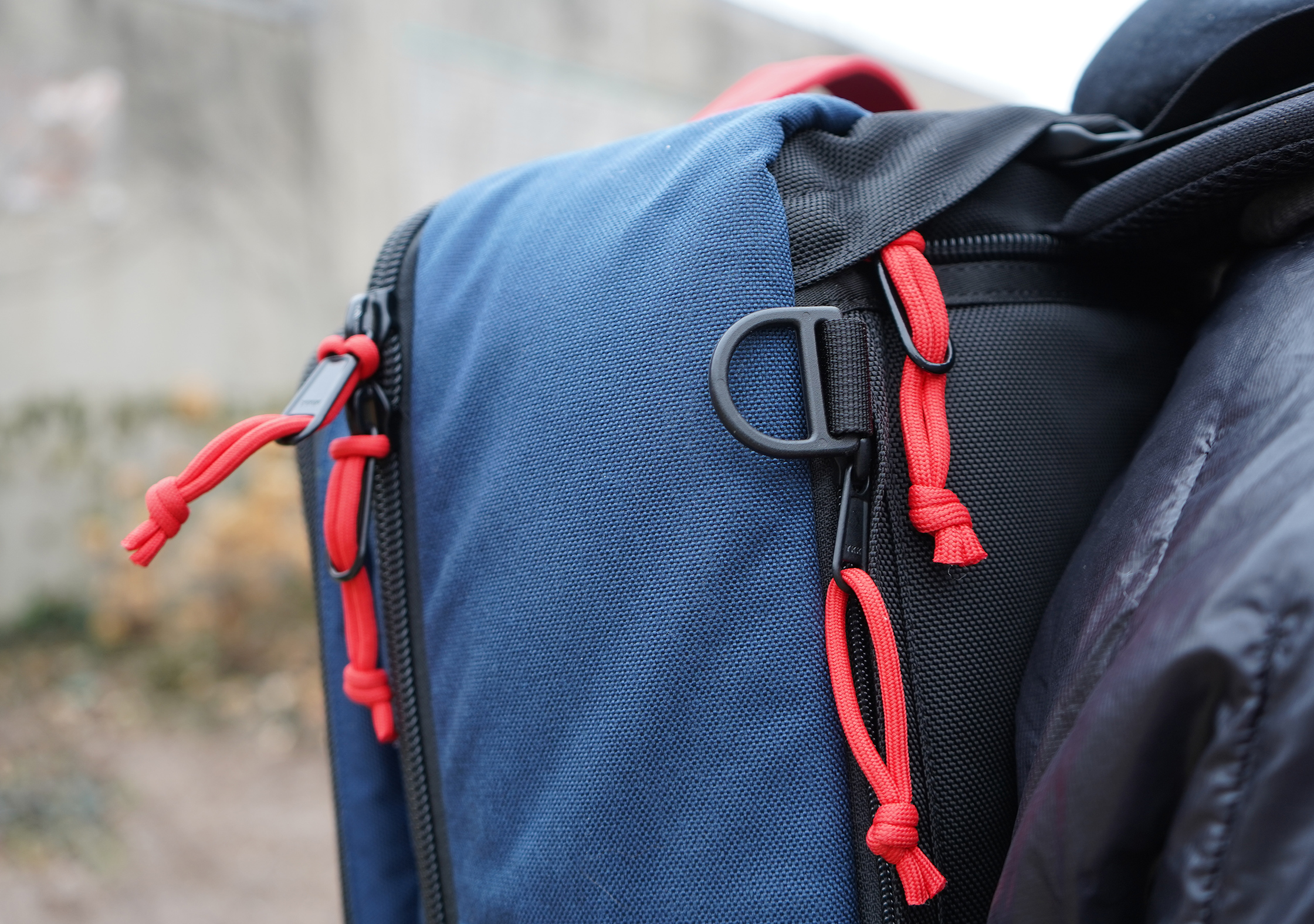 Topo Designs Travel Bag 40L Zipper Pulls