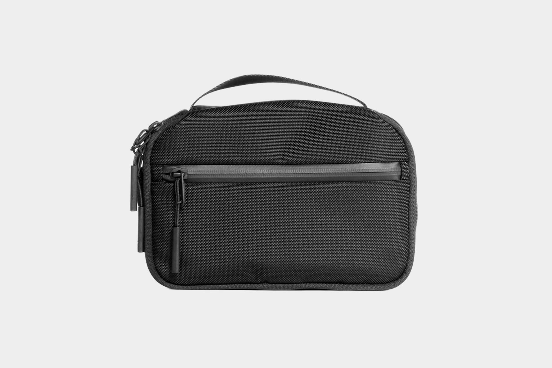 Aer Travel Kit for Toiletries Review 8.4/10 Pack Hacker