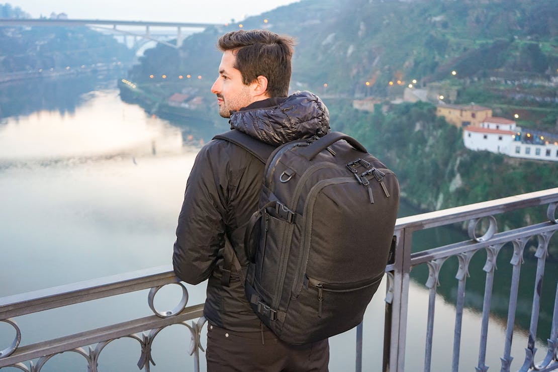 Tom Wahlin with the Aer Travel Pack 2 in Porto, Portugal
