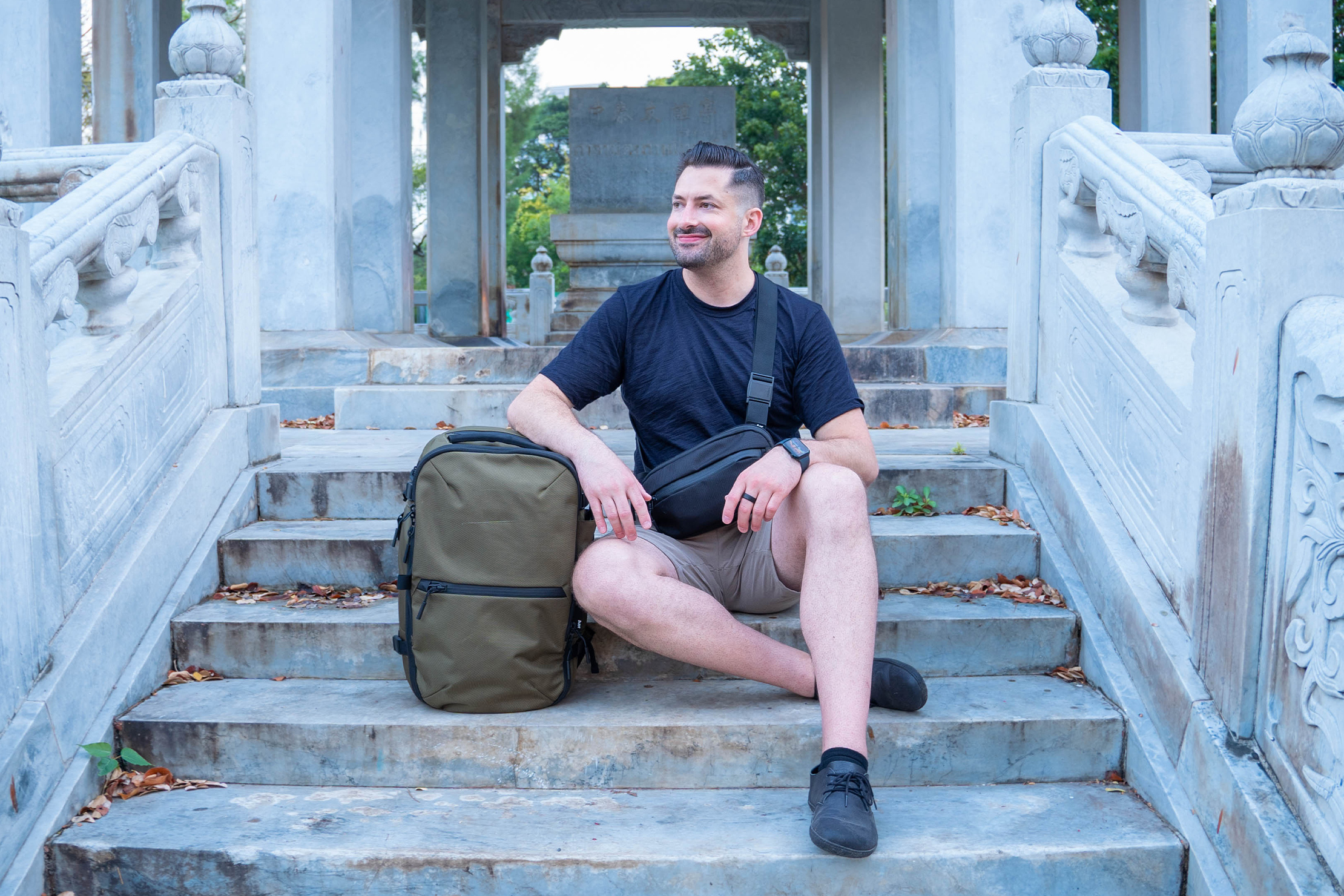 Digital Nomad Packing List Tom With Bag