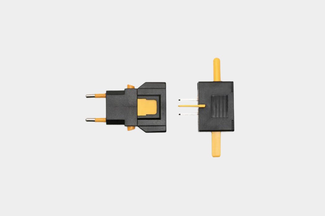 Kikkerland Universal Travel Adapter