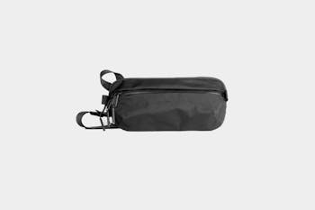 OUTDOOR SLING BAG 4.5L (050 BLACK)