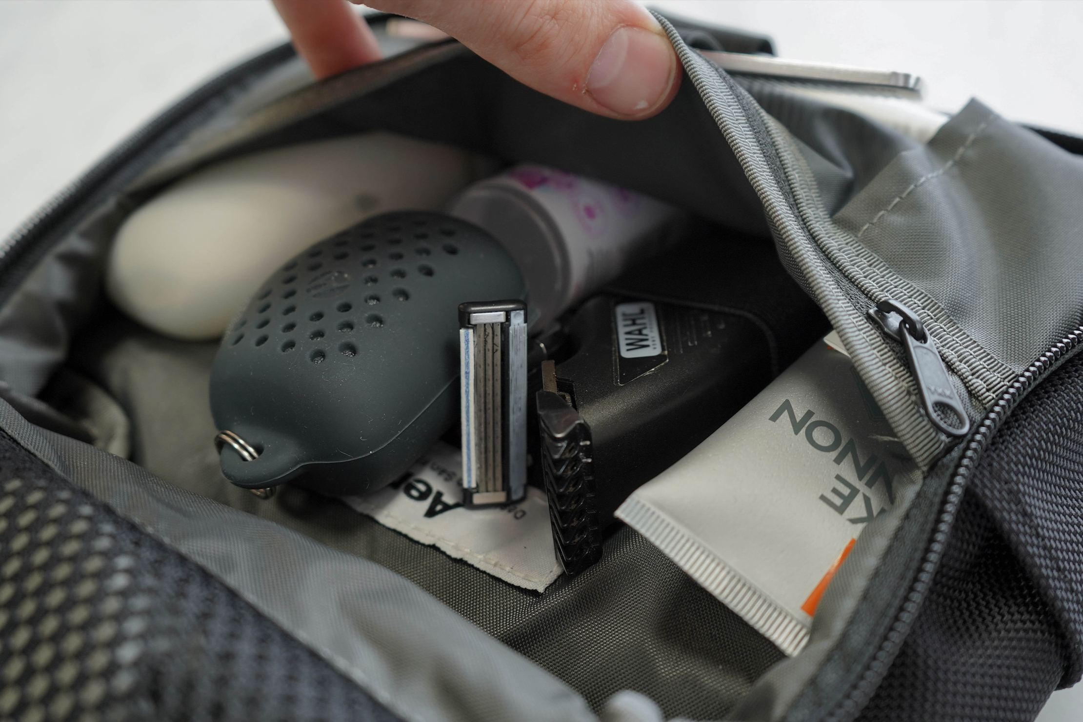 Aer Travel Kit for Toiletries, Review: 8.4/10