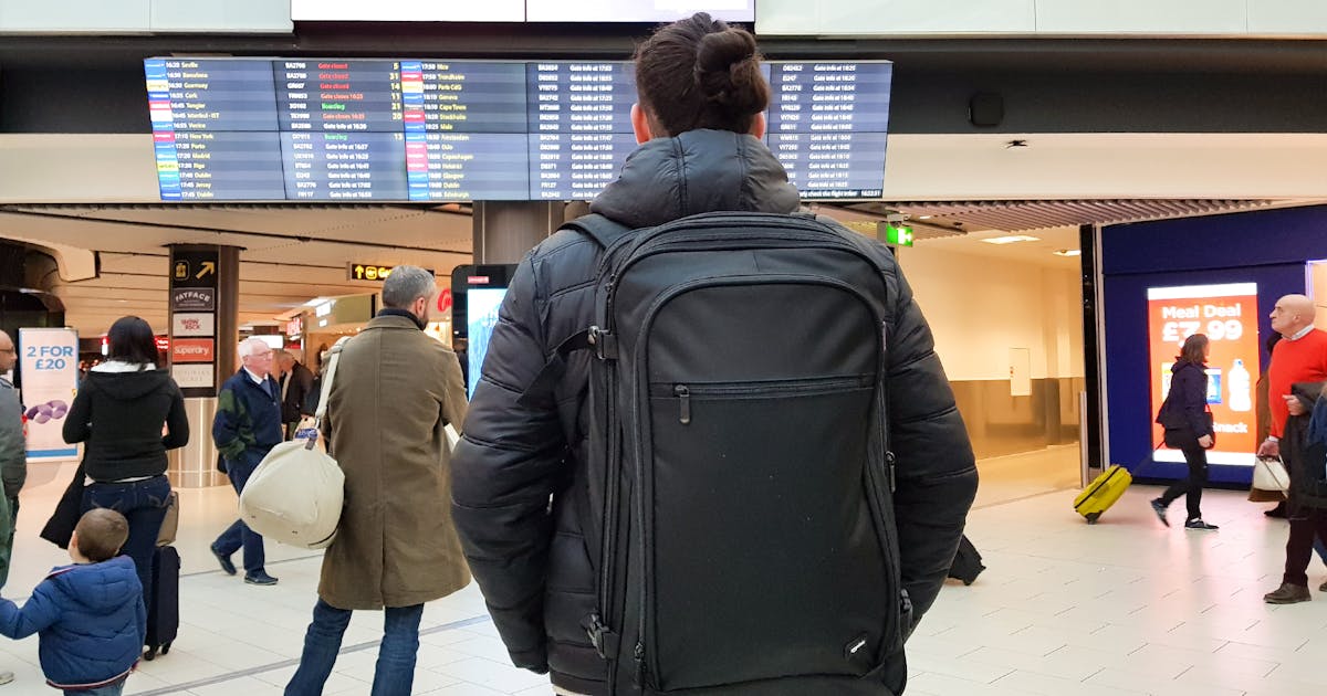 Amazonbasics Carry On Backpack Review 6 1 10 Pack Hacker