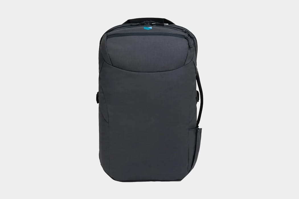 Minaal Carry-on 2.0 Bag Review