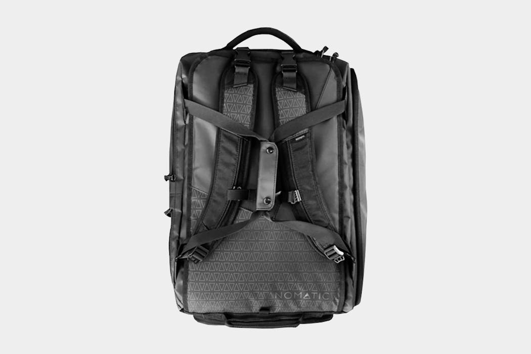 NOMATIC Travel Bag Review