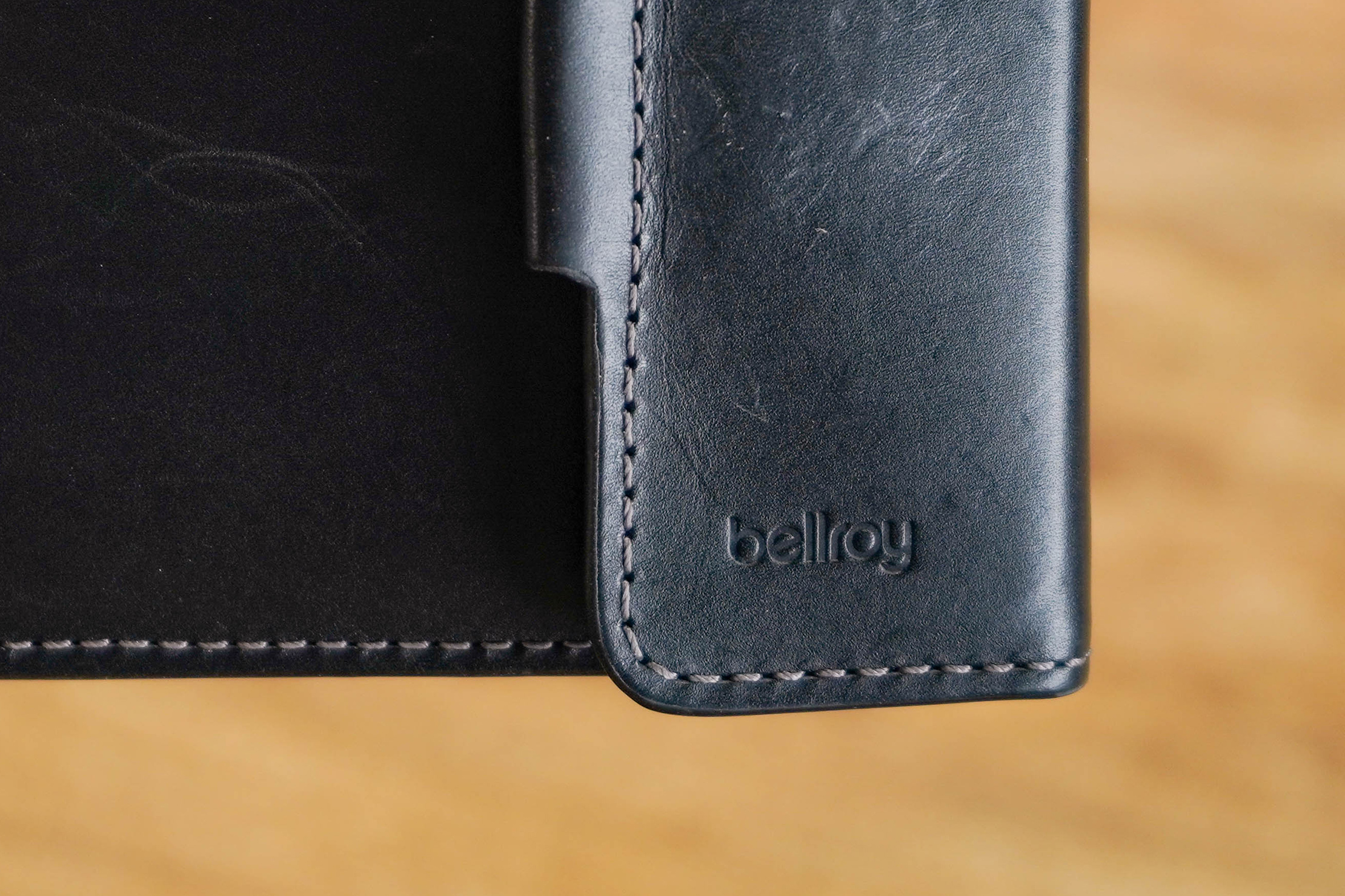 Bellroy Coin Fold Logo