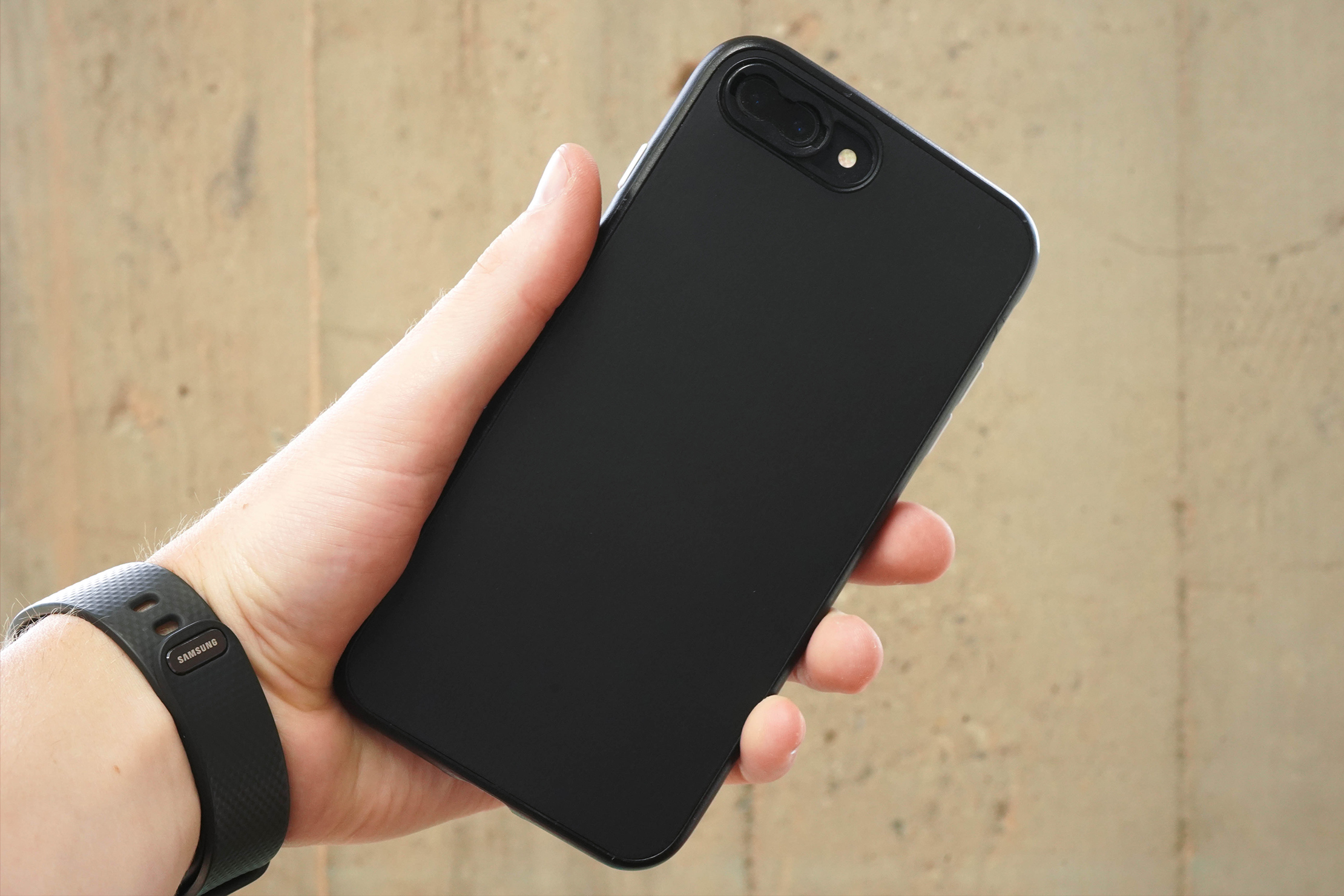 Coque SolidSuit iPhone XR｜RHINOSHIELD