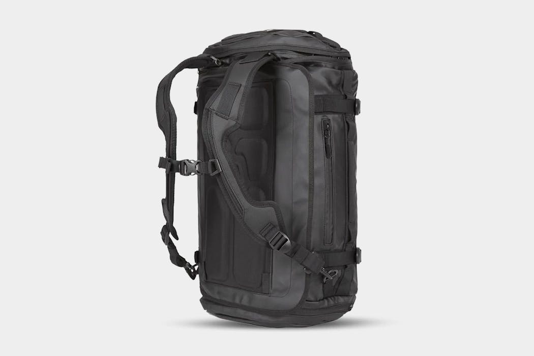 WANDRD HEXAD Carryall Travel Duffel