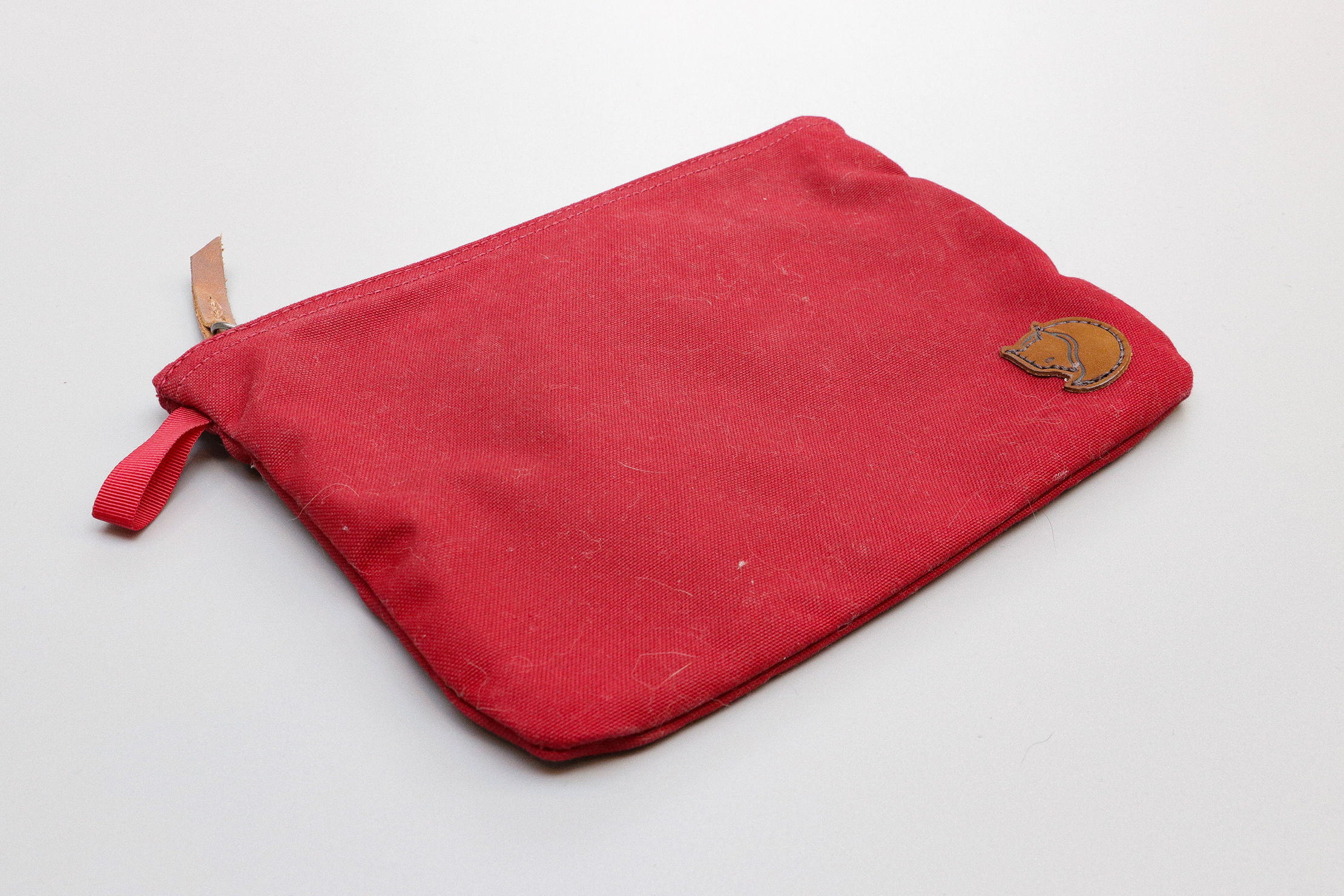 Dust On The Red Fjallraven Gear Pocket