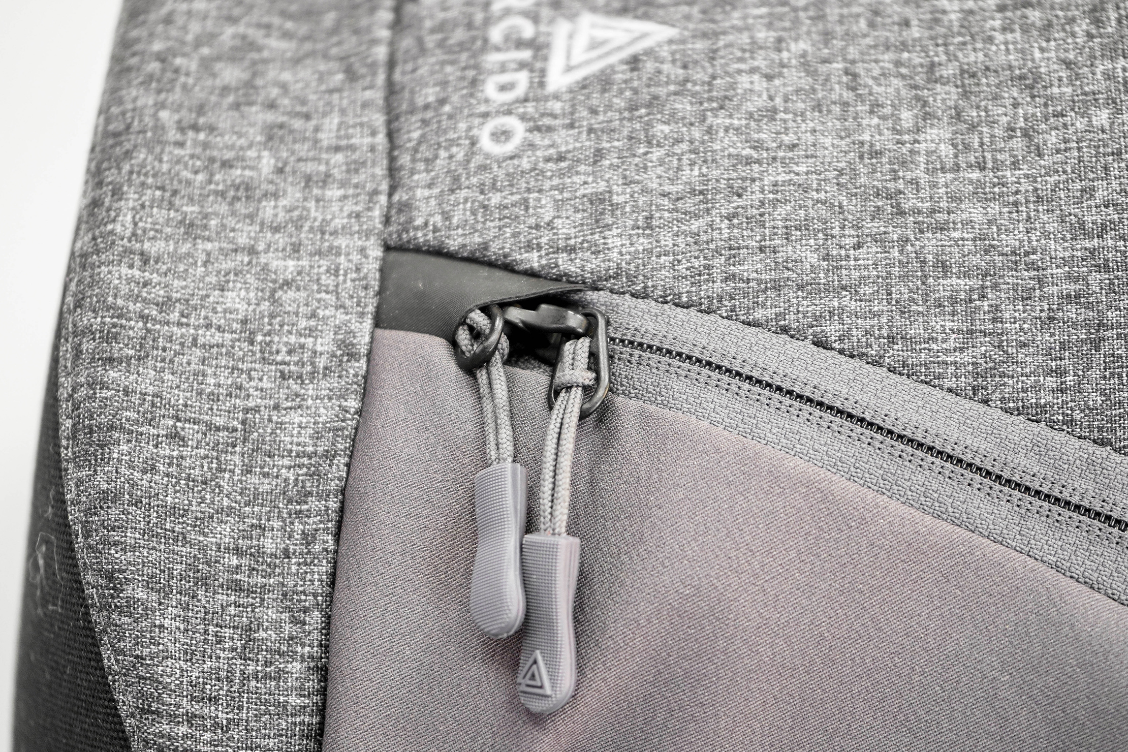 Arcido Akra Zipper Garage