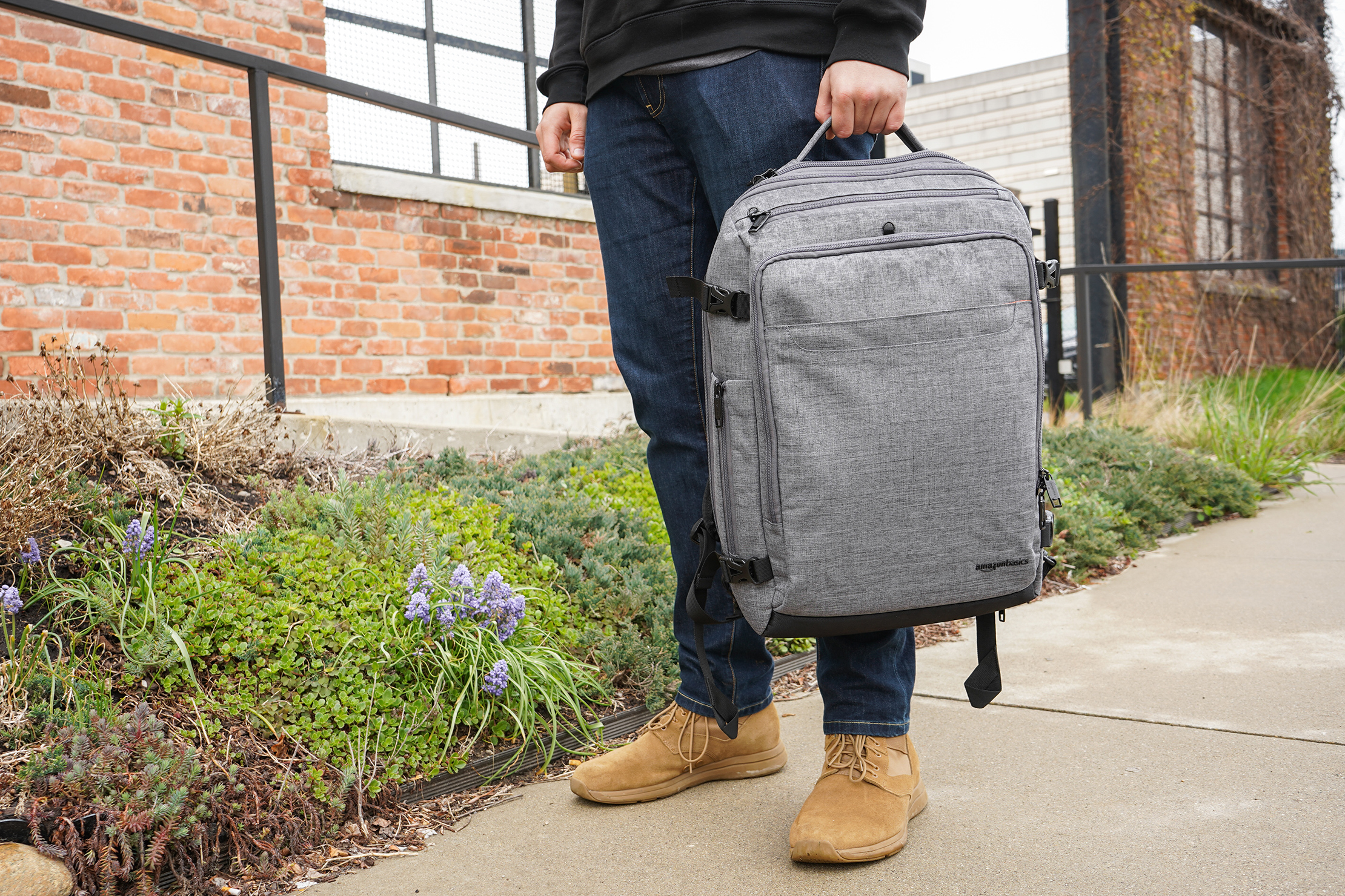 Amazonbasics slim clearance travel backpack weekender