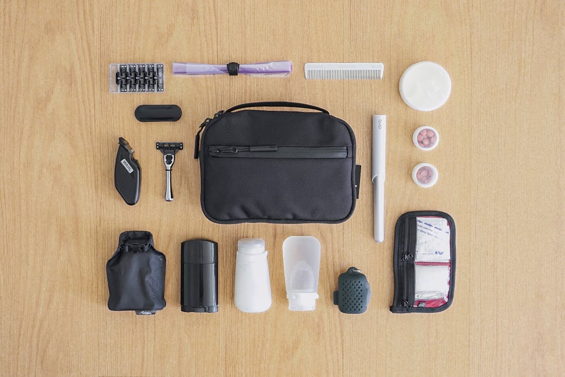 Digital Nomad Packing List Men's Focused Toiletries and Personal Care