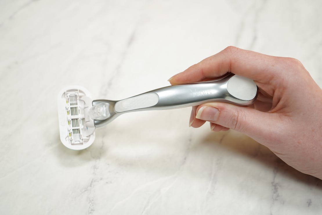 Gillette Venus Platinum Extra Smooth Razor