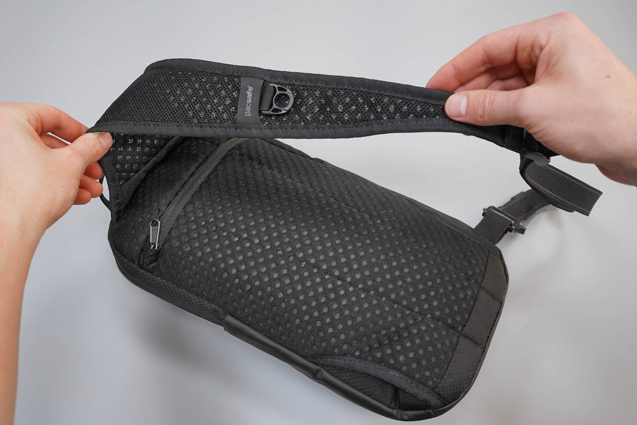 Pacsafe Venturesafe X Anti-Theft Sling Pack Review | Pack Hacker