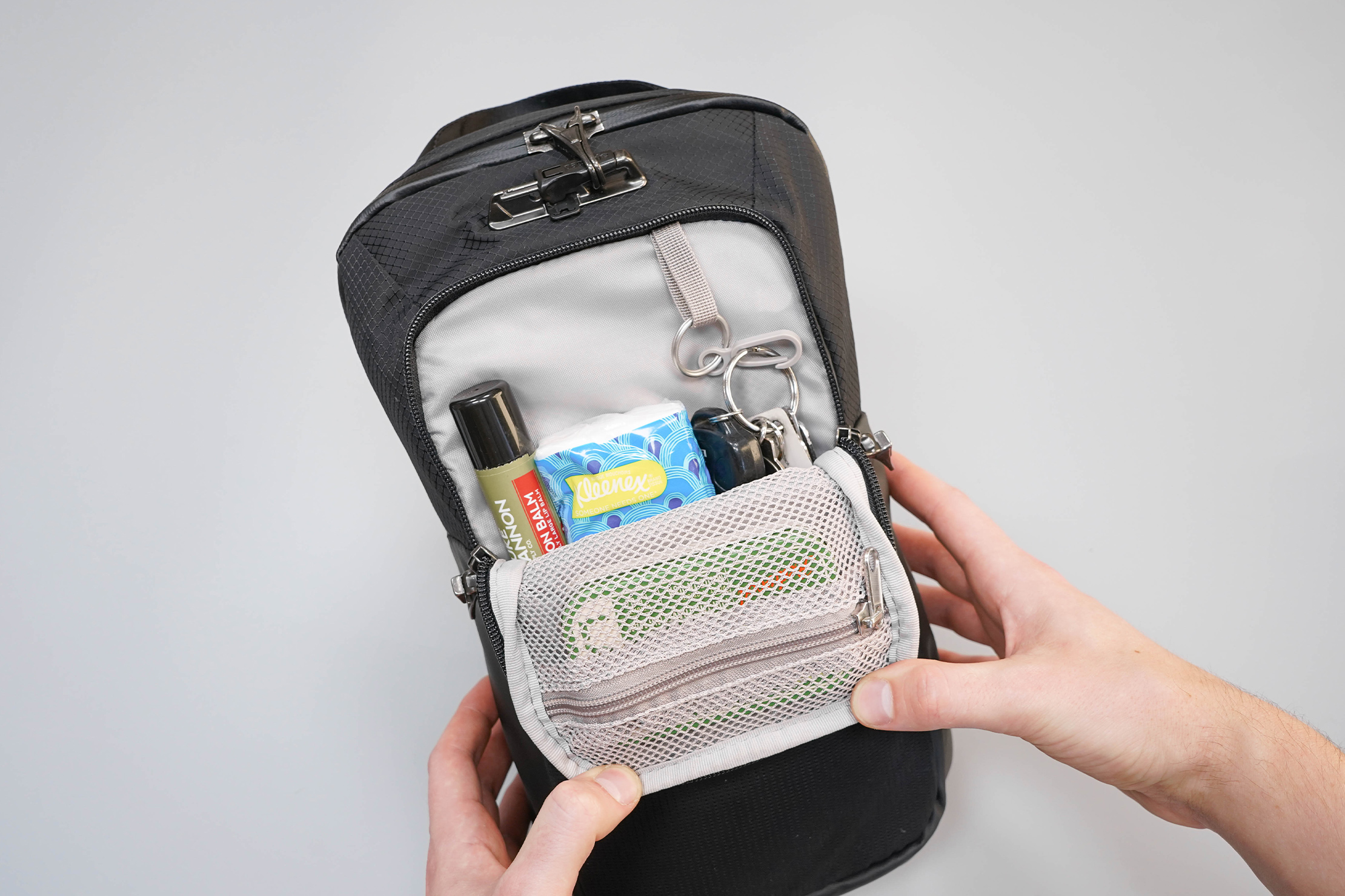 Pacsafe Venturesafe X Anti-Theft Sling Pack Front Pocket Organization