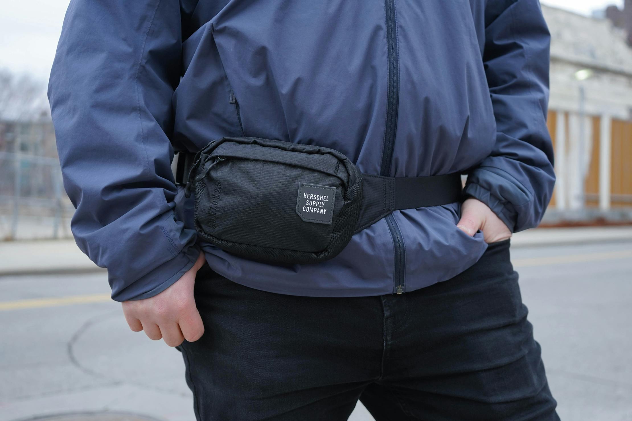 Herschel Tour Hip Pack Small Review (Versatile) Pack Hacker