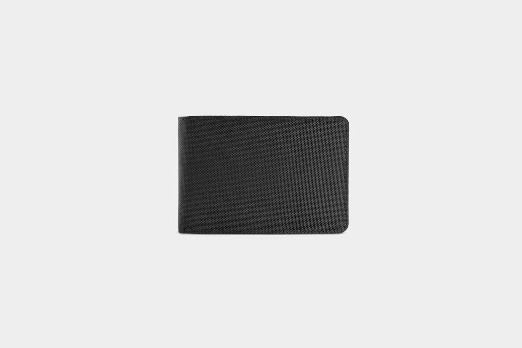 Aer Travel Wallet