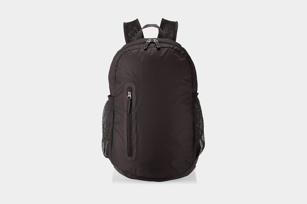 AmazonBasics Ultralight Packable Day Pack