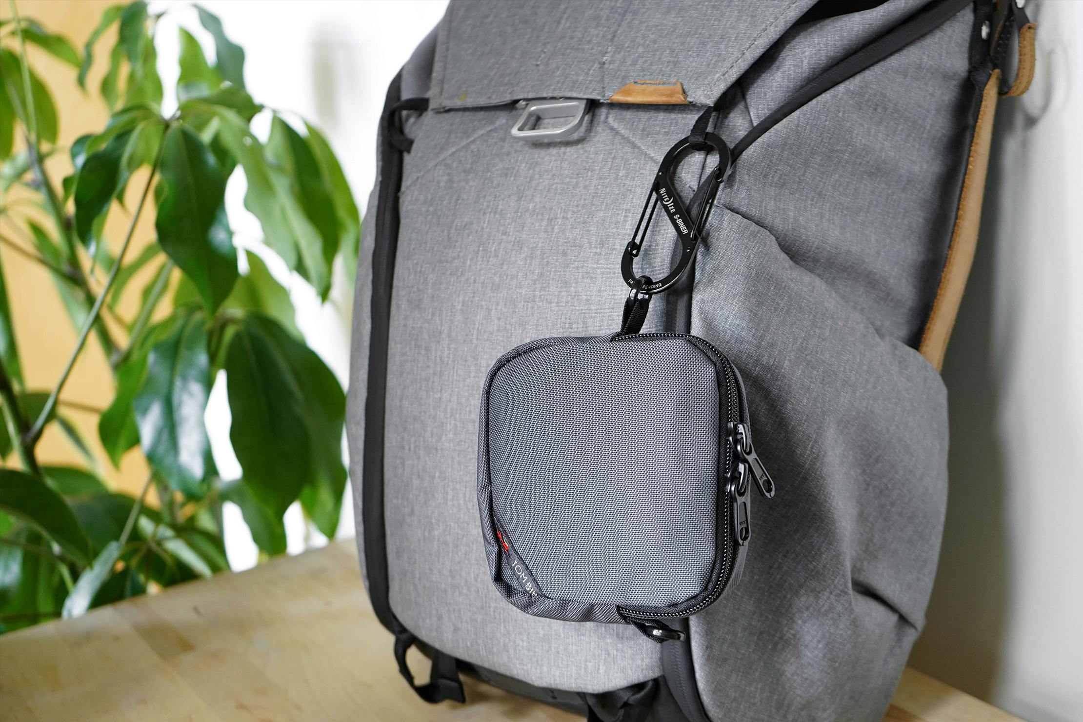 Tom Bihn Cubelet Review Pack Hacker