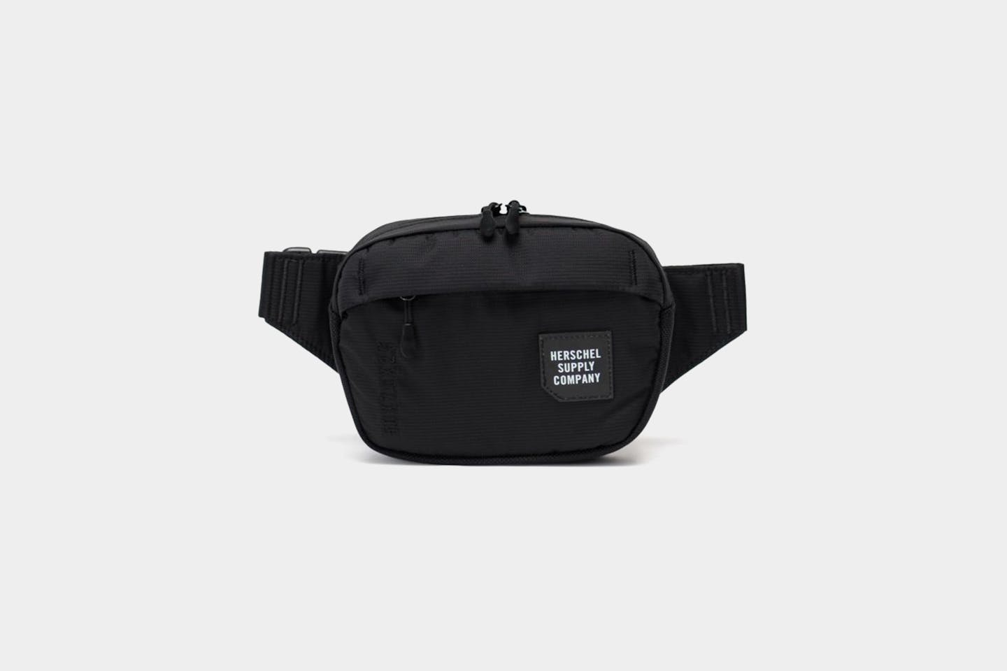 tour hip pack