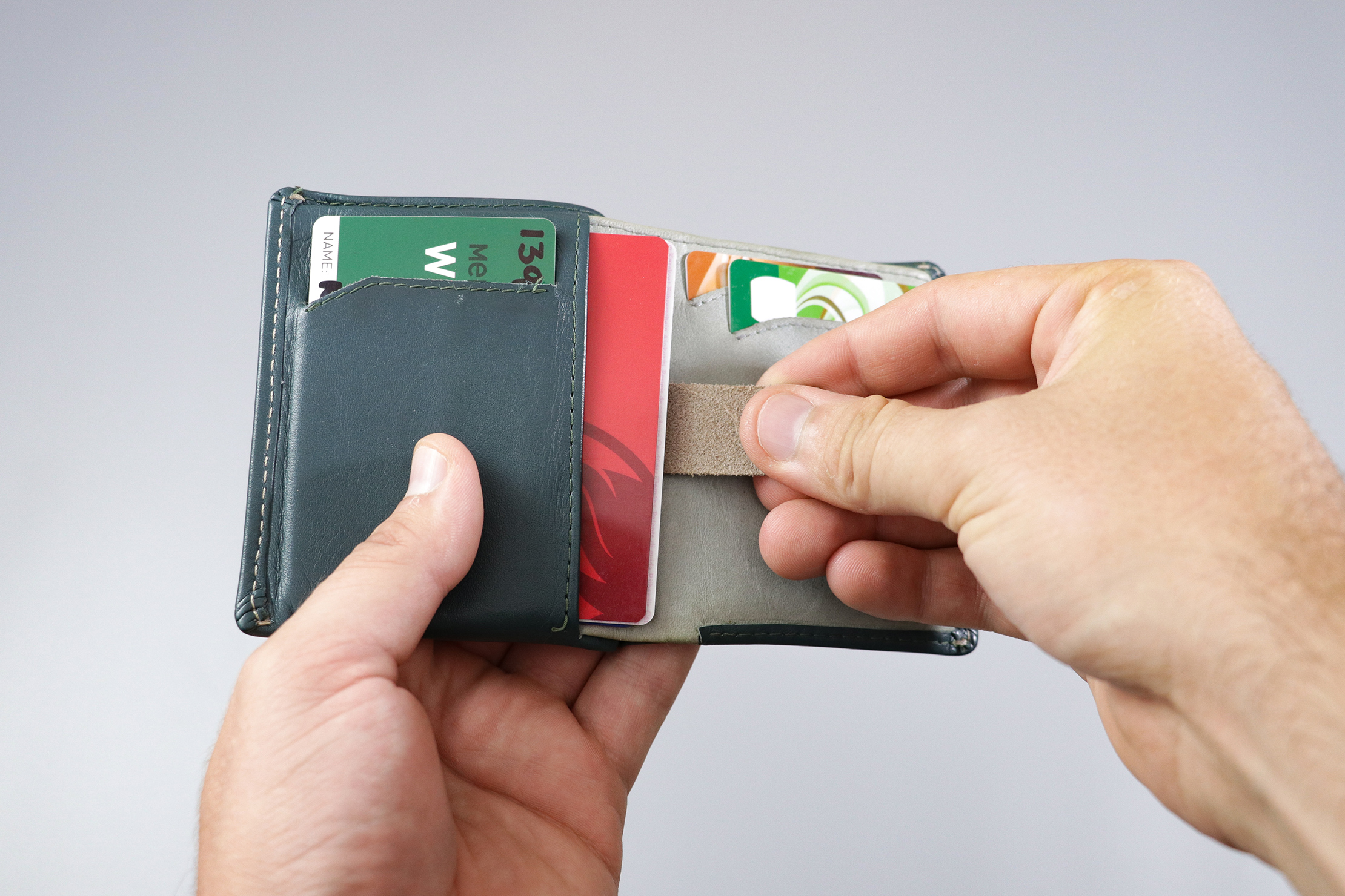 Bellroy Note Sleeve Wallet Review | Hacker