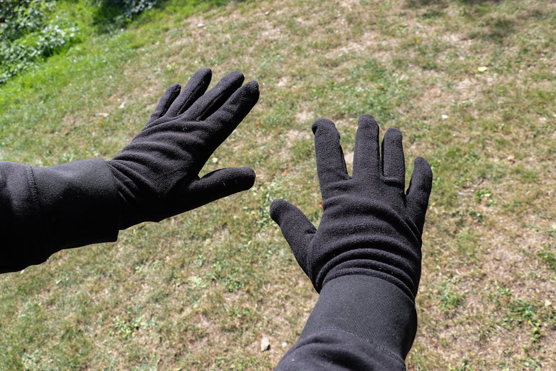 Quechua Trek 100 Fleece Liner Gloves In Essex, England