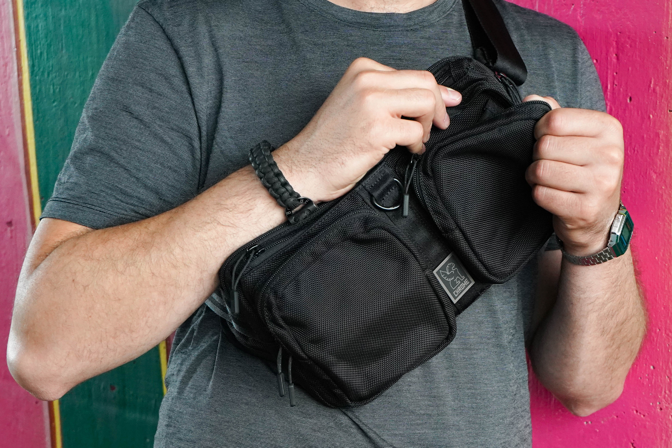 Best Sling Bag: How To Pick In 2023