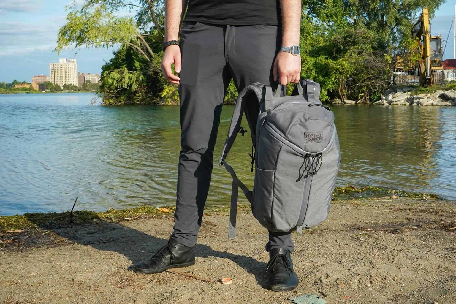 Mystery Ranch Urban Assault 24 (UA24) Review Pack Hacker Mystery Ranch Urban Assault 24 (UA24) Review Pack Hacker
