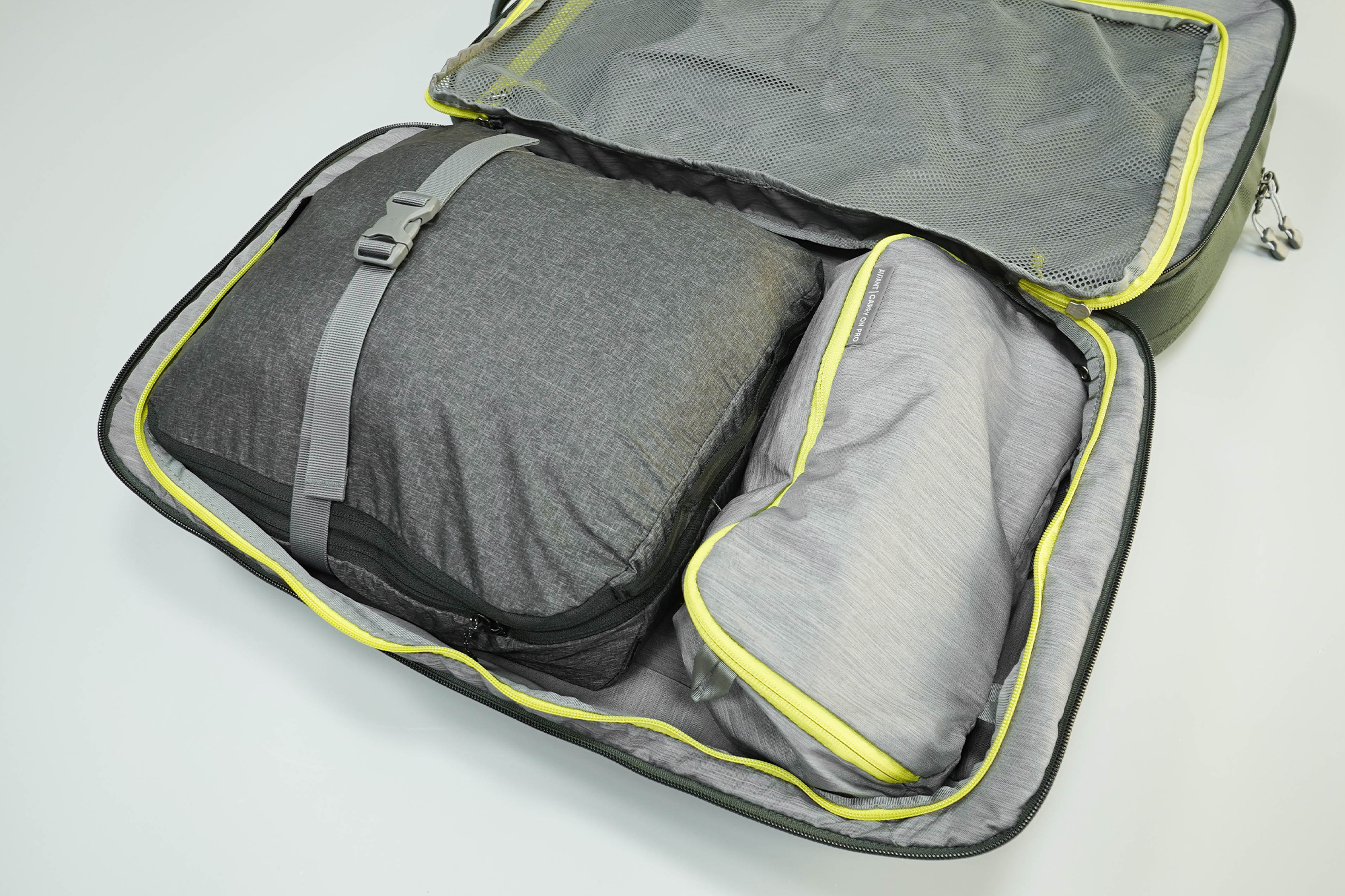 Deuter AViANT Carry On Pro 36 Main Compartment Packed