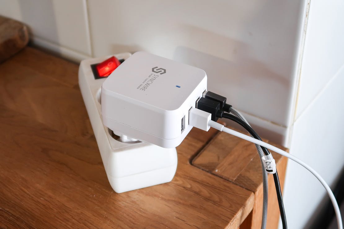 Syncwire 4-Port USB Wall Charger In Valencia, Spain